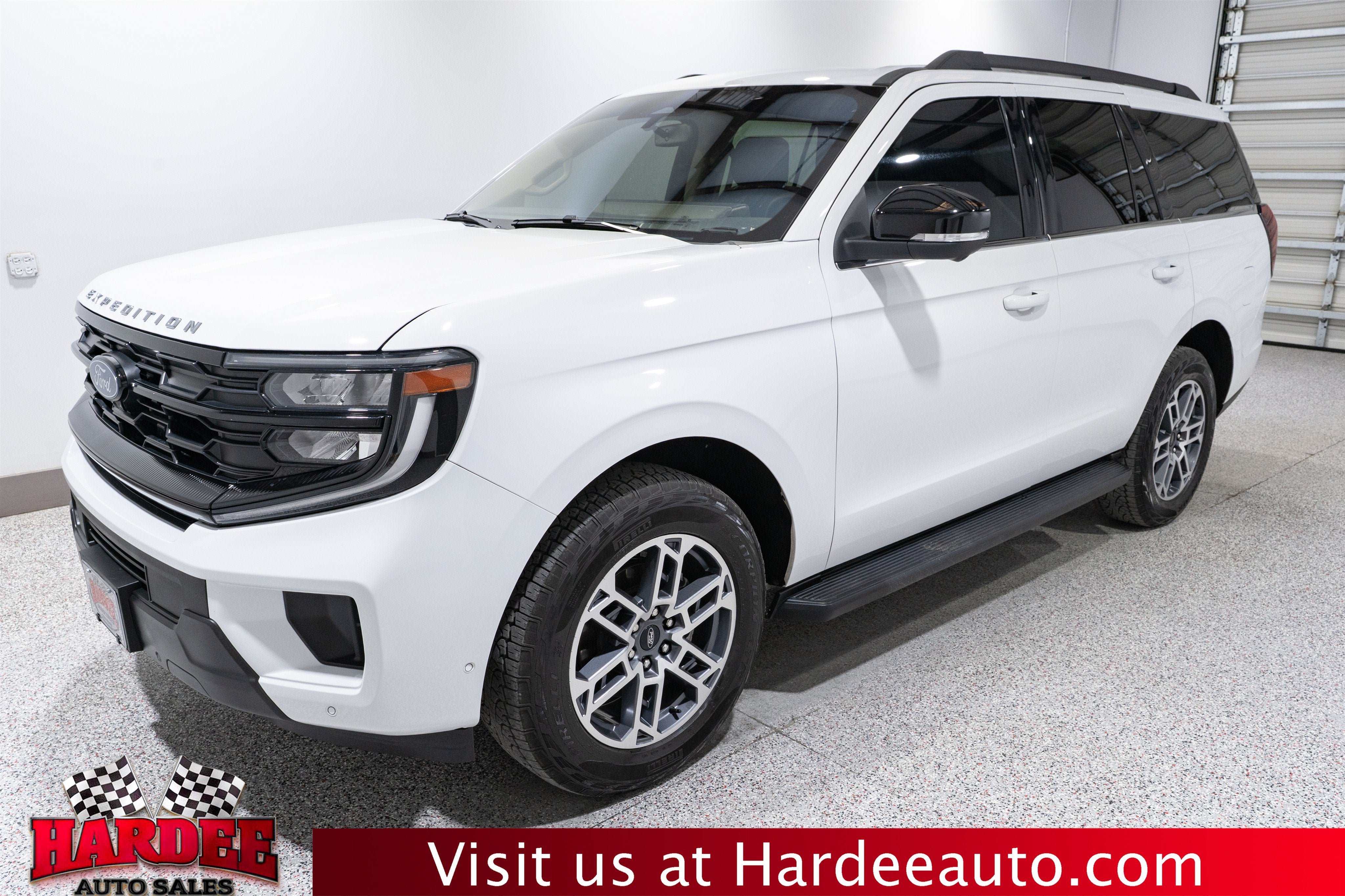 2025 Ford Expedition Active