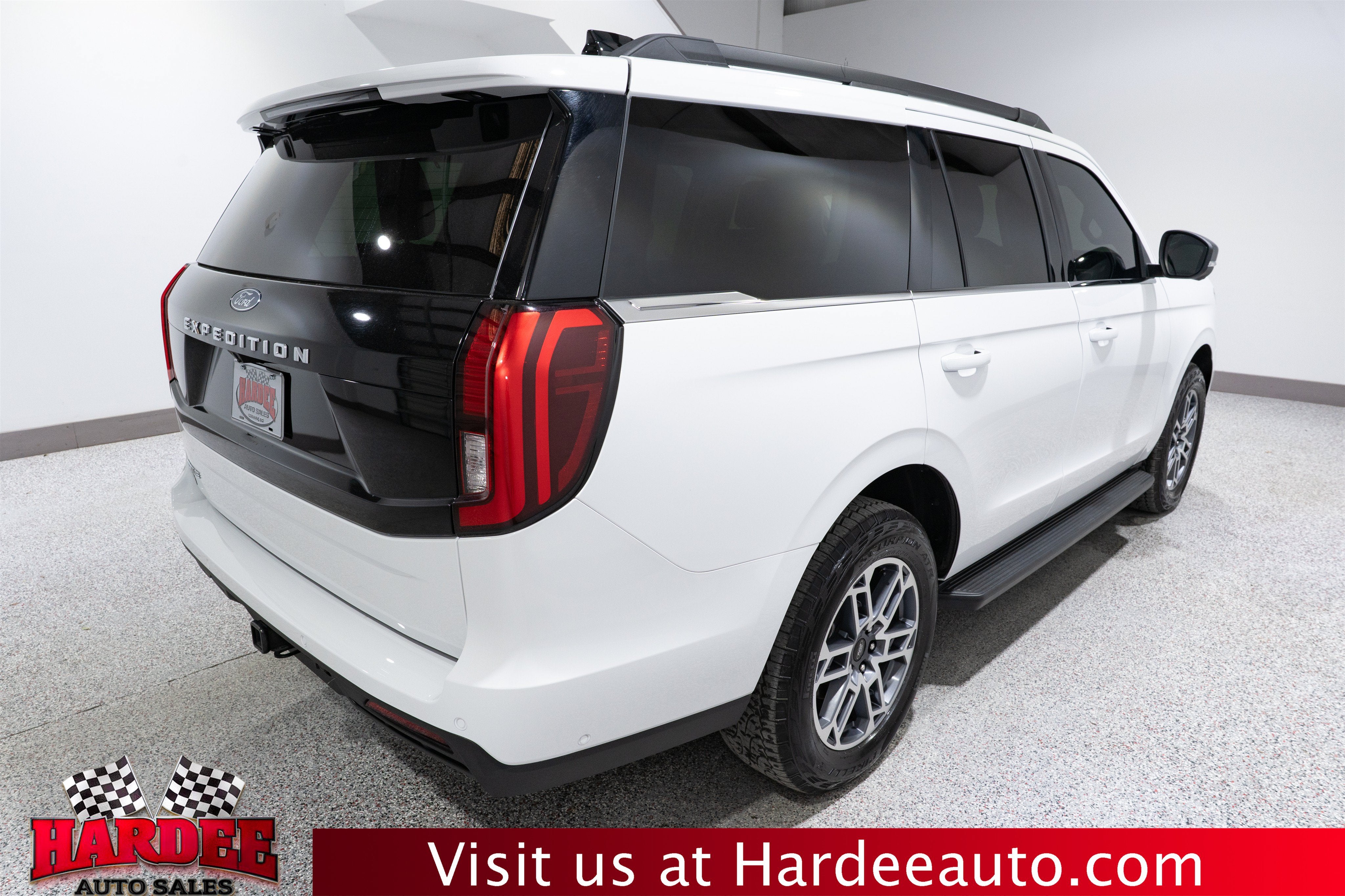 2025 Ford Expedition Active