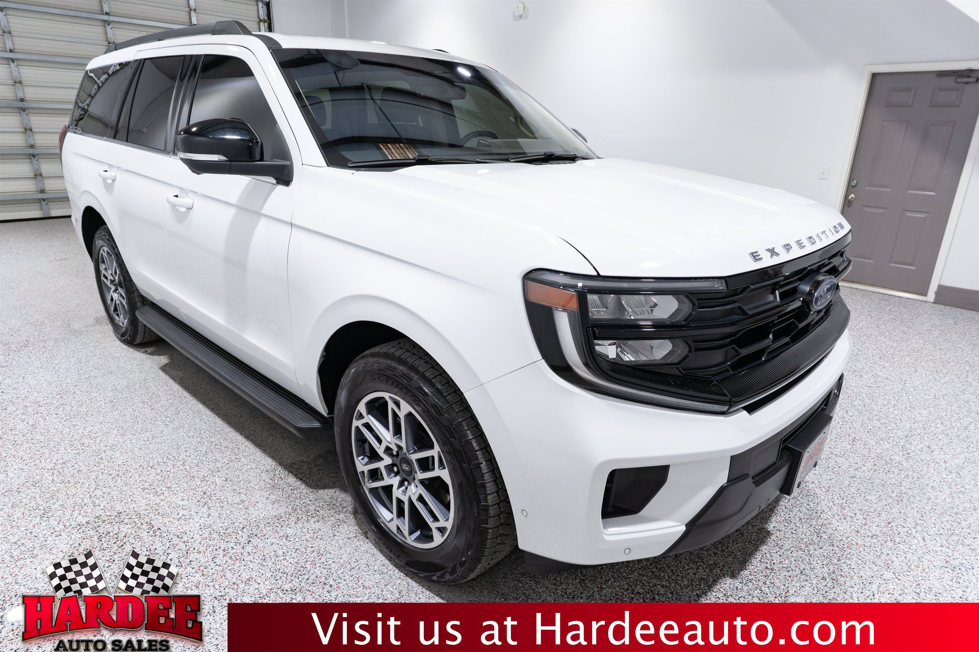 2025 Ford Expedition Active