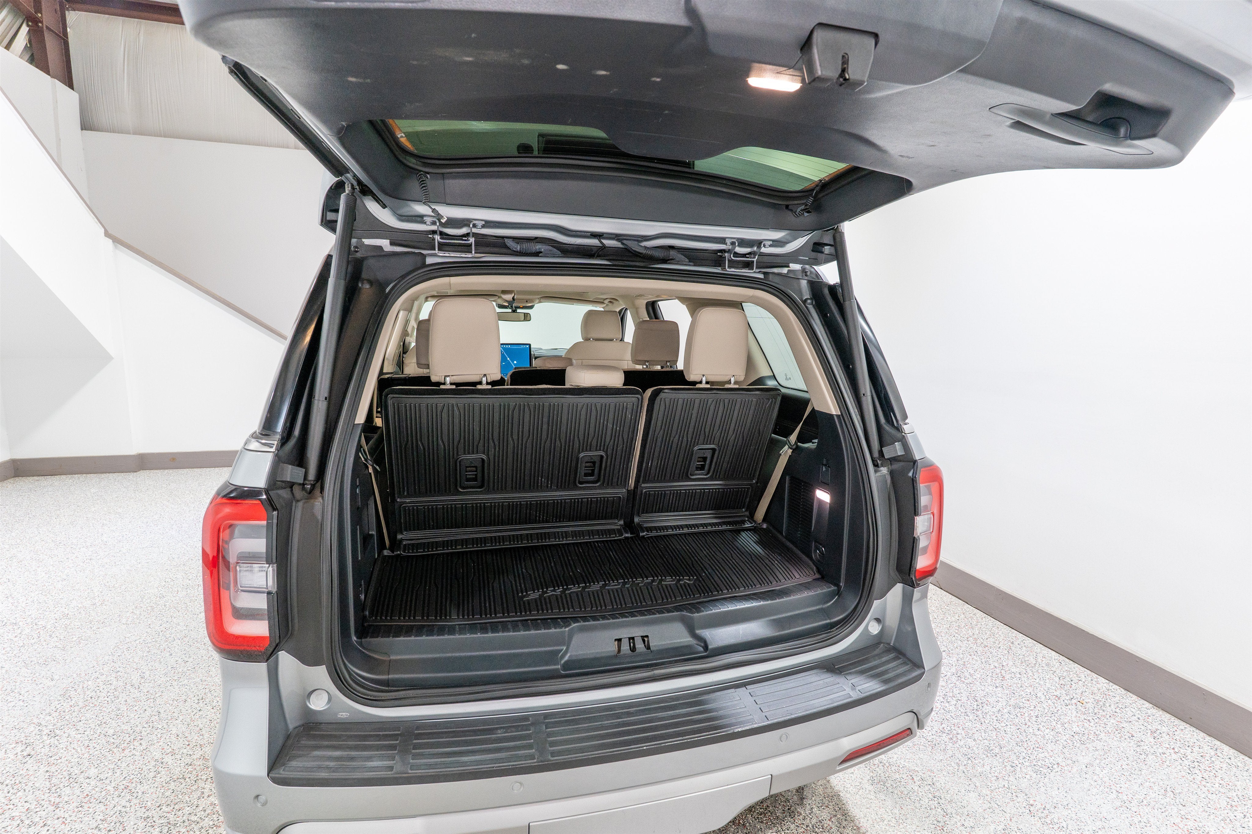 2024 Ford Expedition Platinum