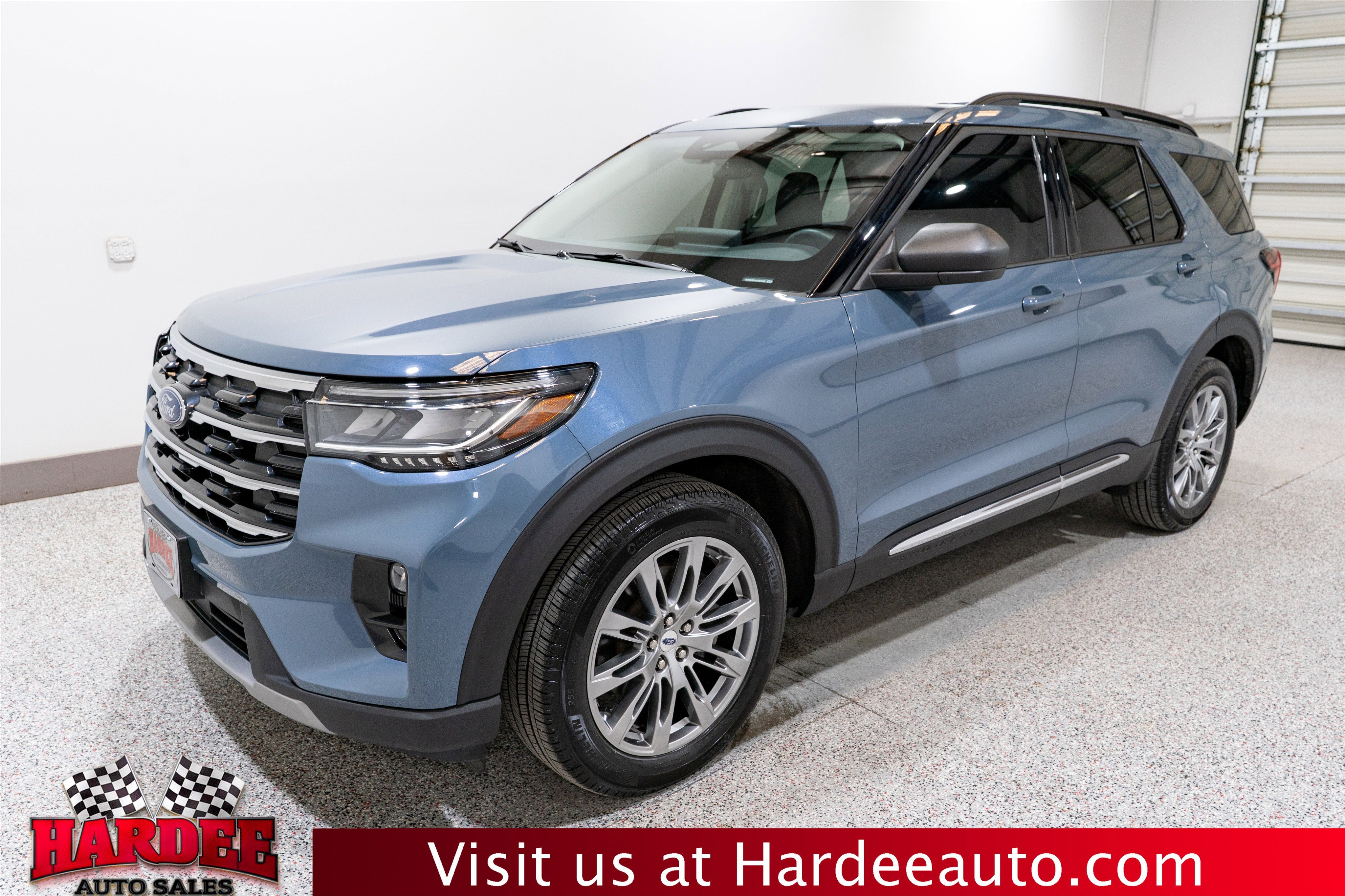 2025 Ford Explorer Active