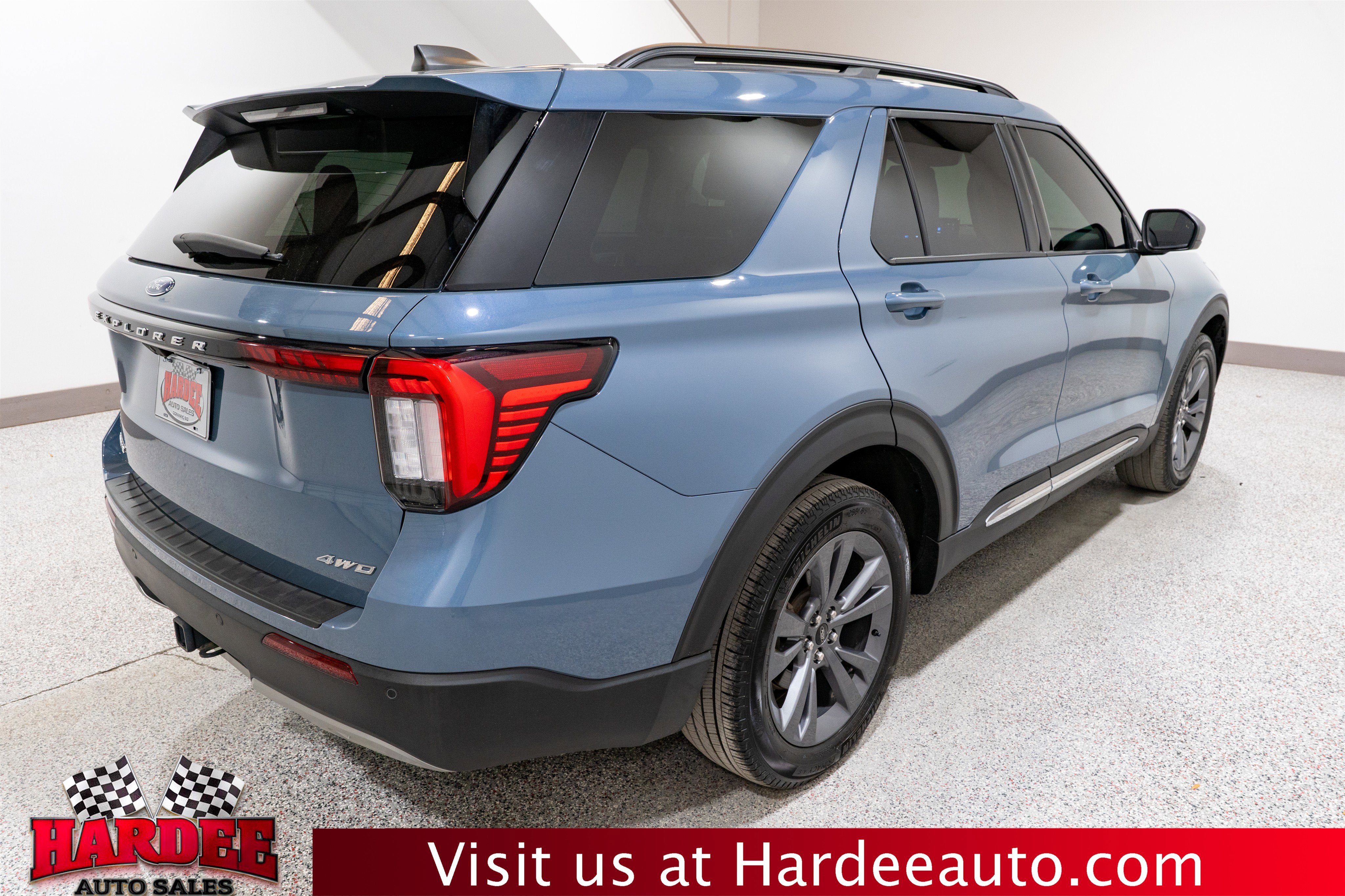 2025 Ford Explorer Active