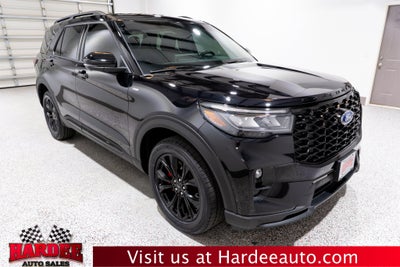 2025 Ford Explorer ST-Line
