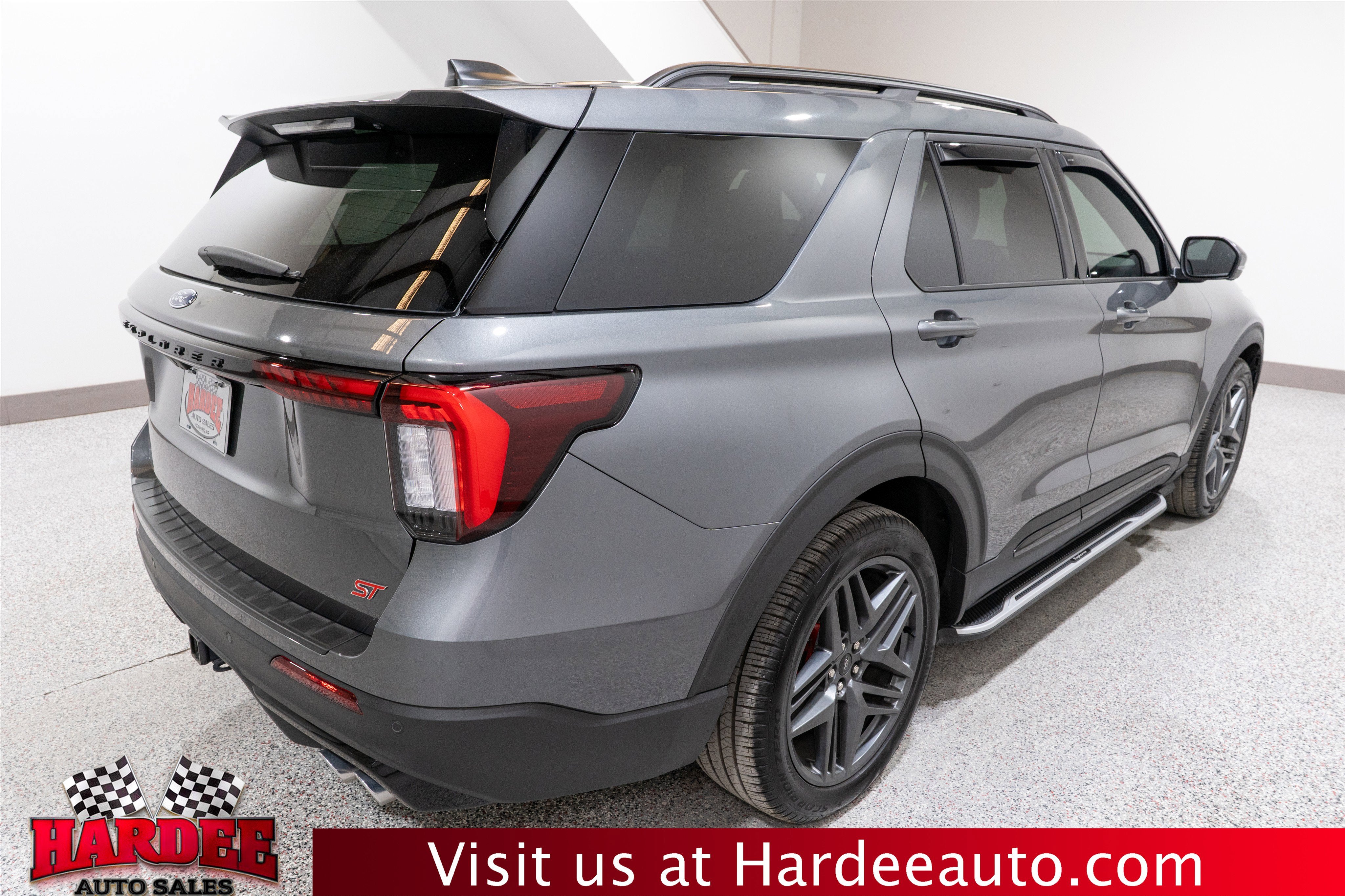 2025 Ford Explorer ST