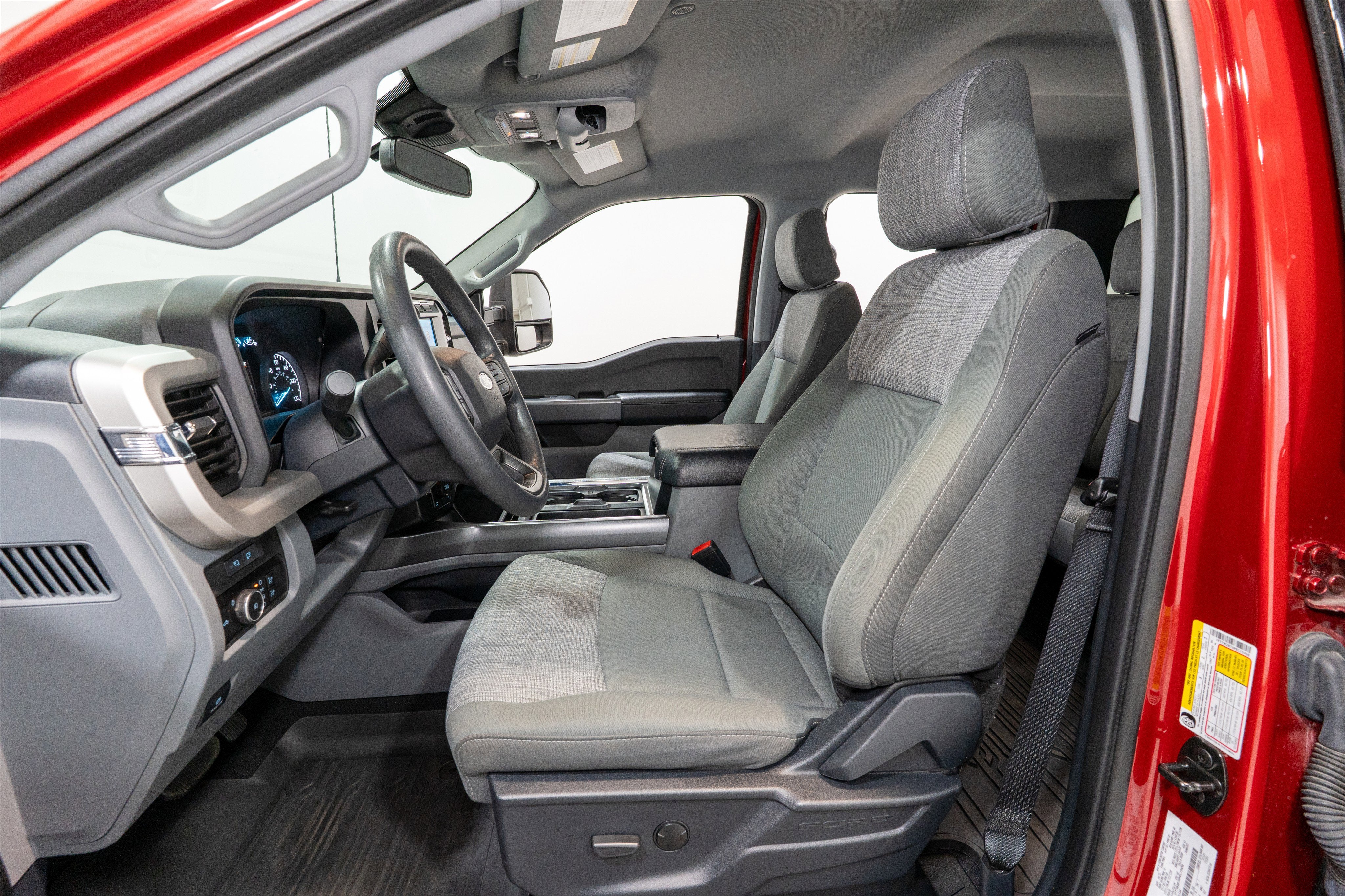 2023 Ford Super Duty F-250 SRW XLT