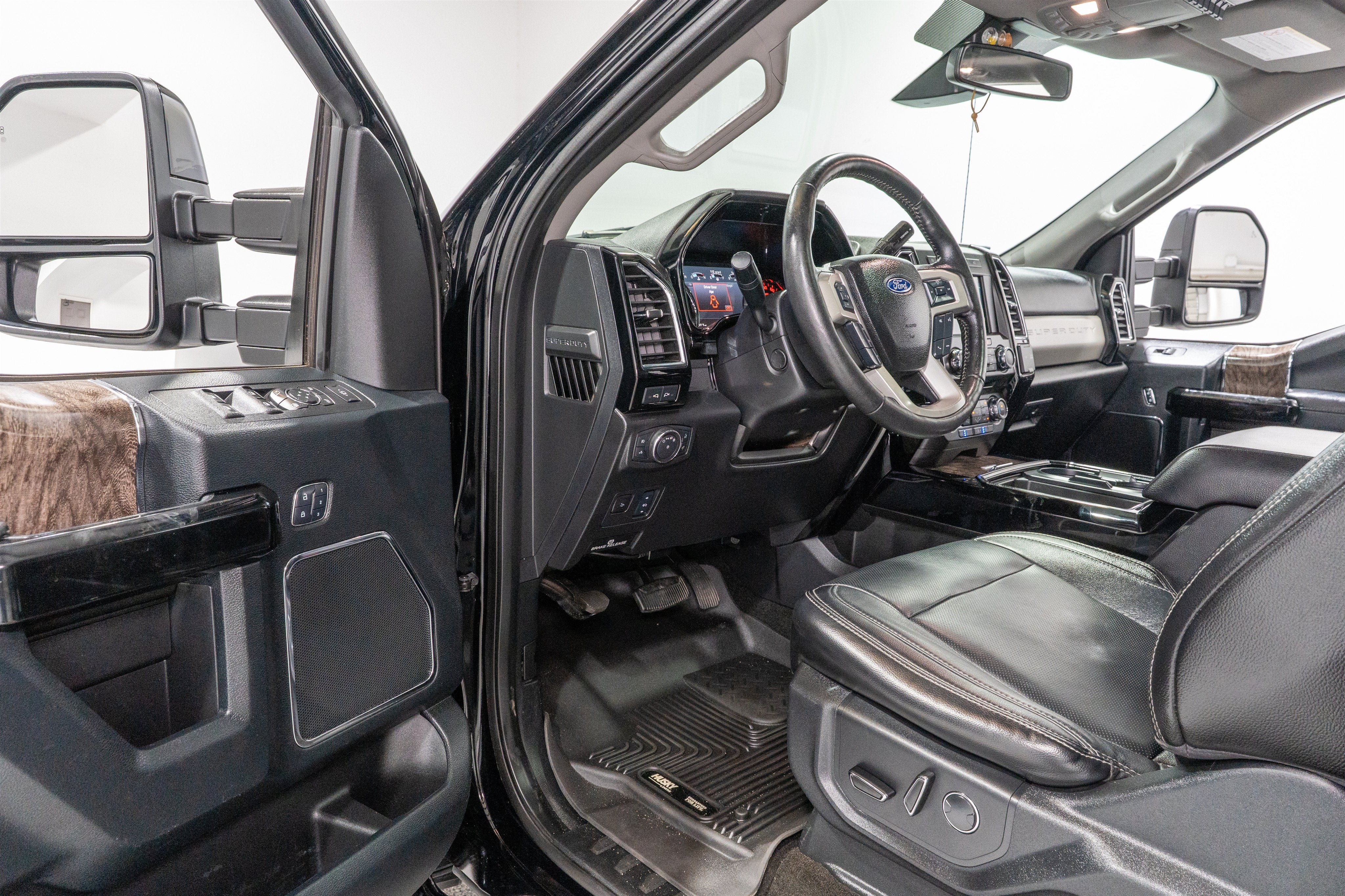 2018 Ford Super Duty F-250 SRW Black Widow