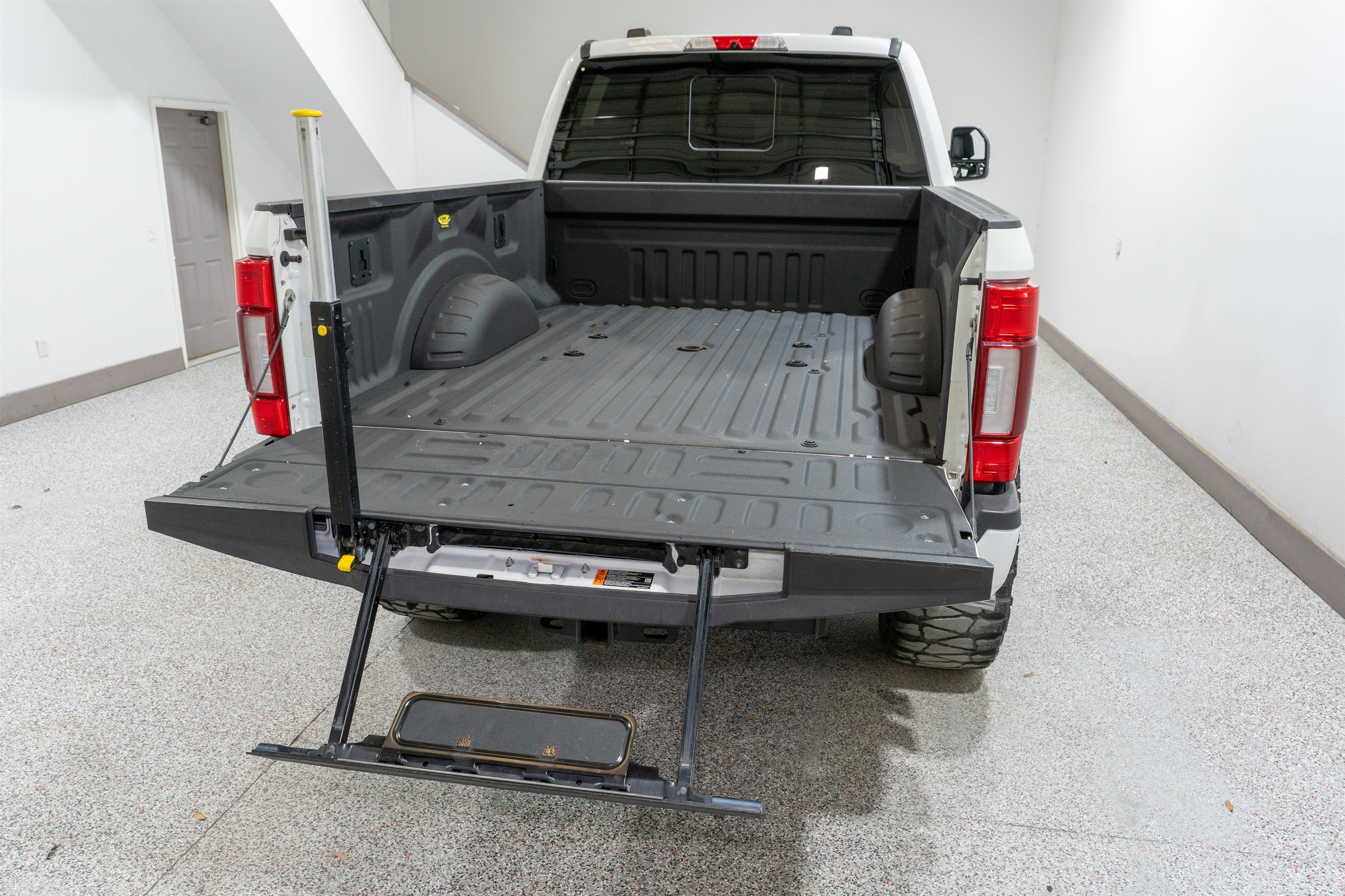 2022 Ford Super Duty F-250 SRW Limited