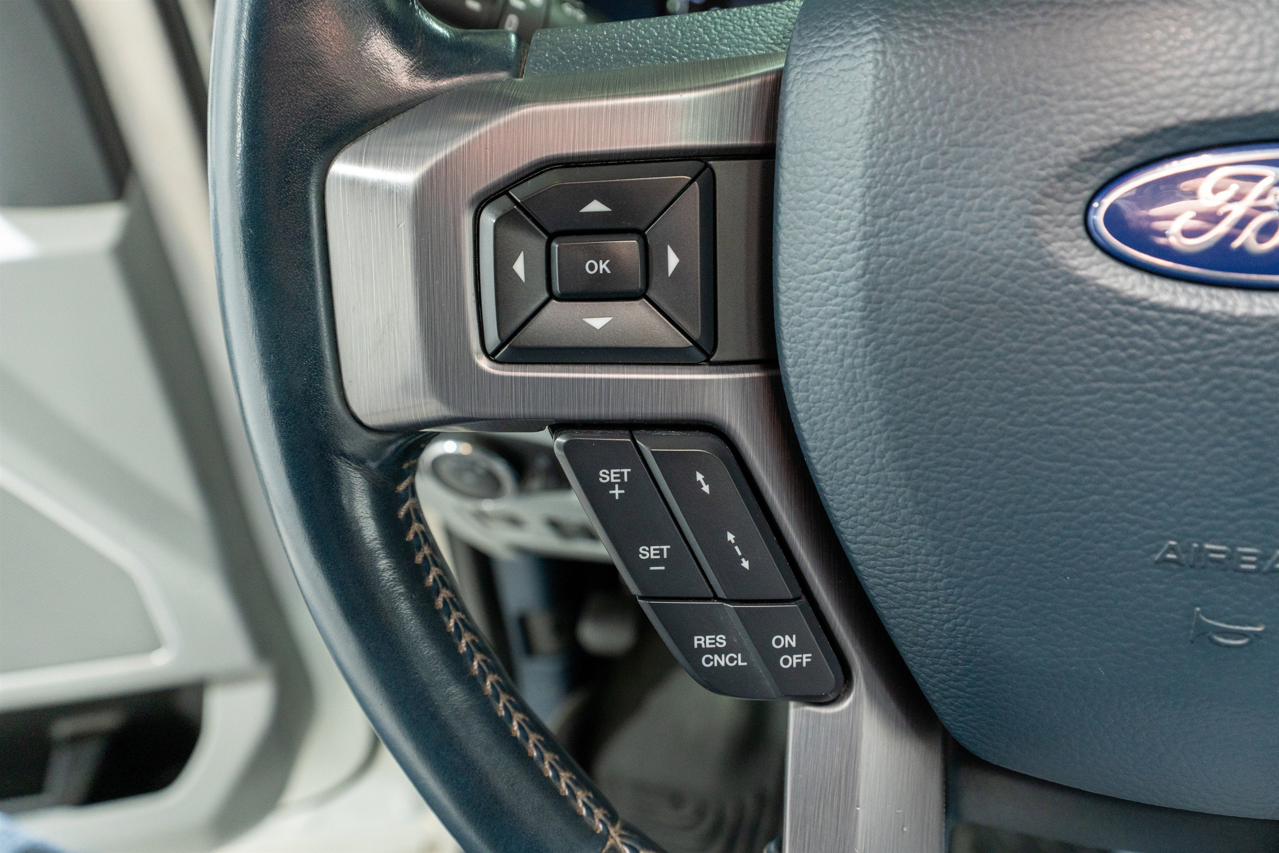 2022 Ford Super Duty F-250 SRW Limited