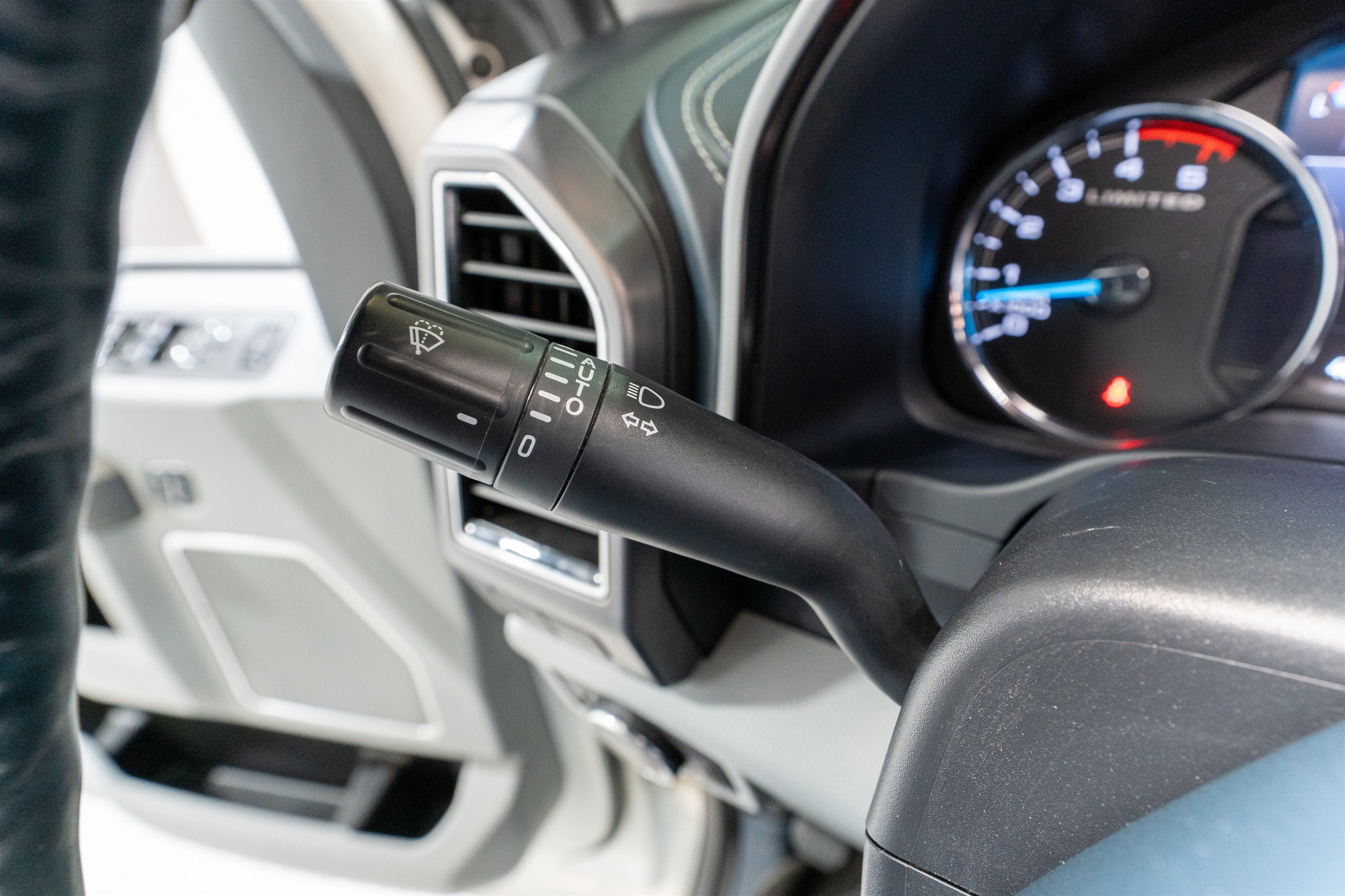 2022 Ford Super Duty F-250 SRW Limited