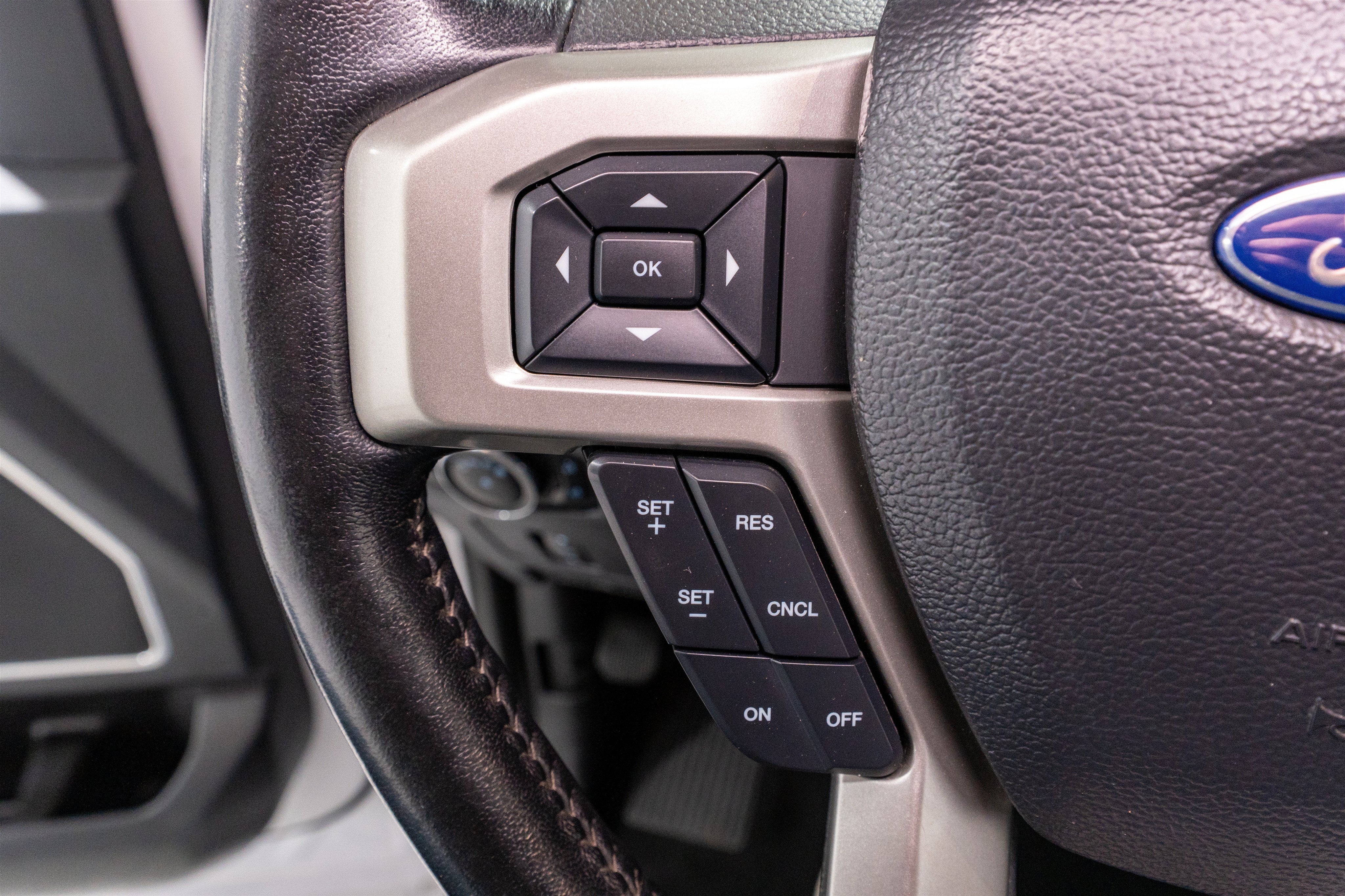 2022 Ford Super Duty F-250 SRW LARIAT