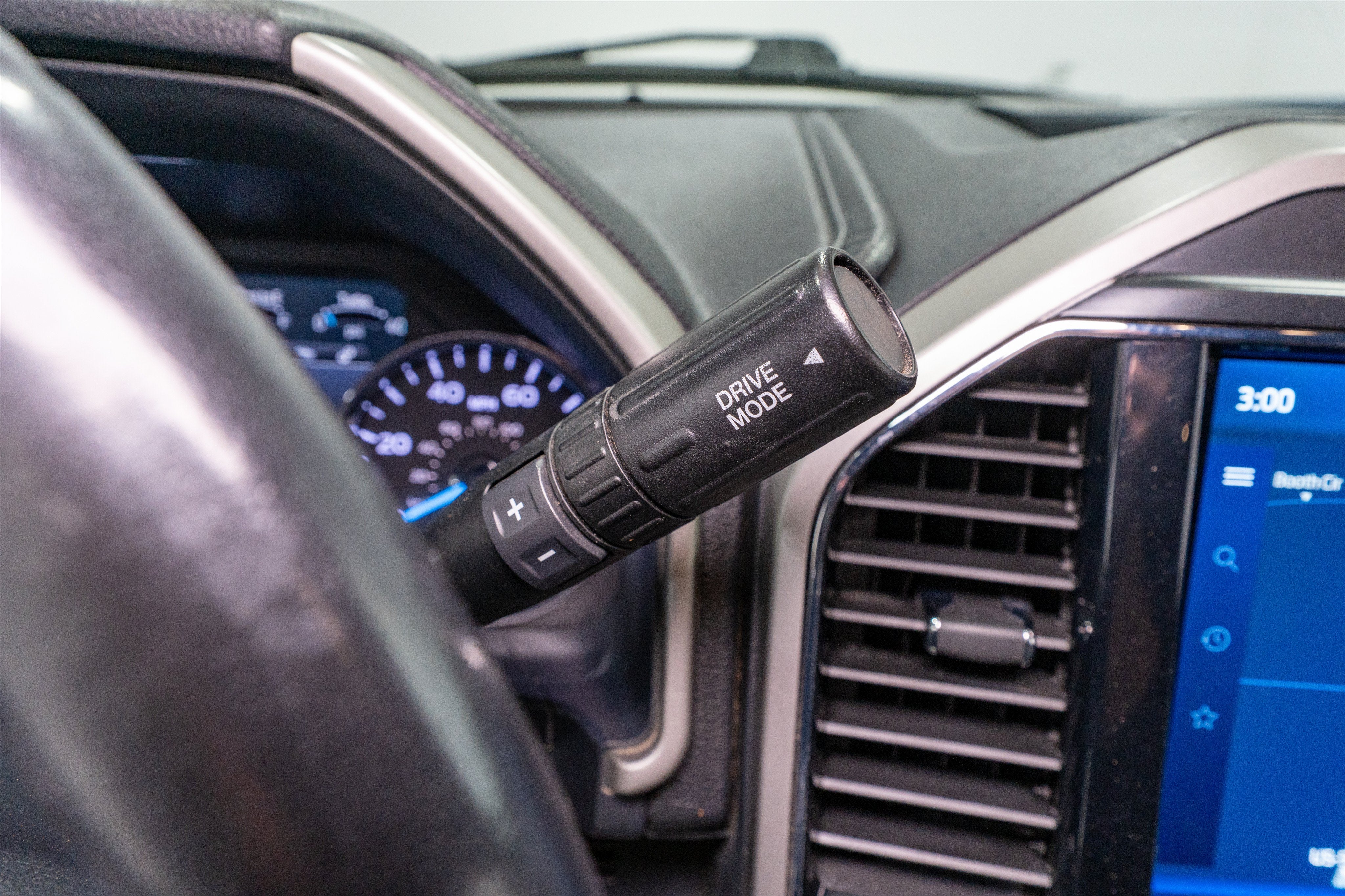 2022 Ford Super Duty F-250 SRW LARIAT