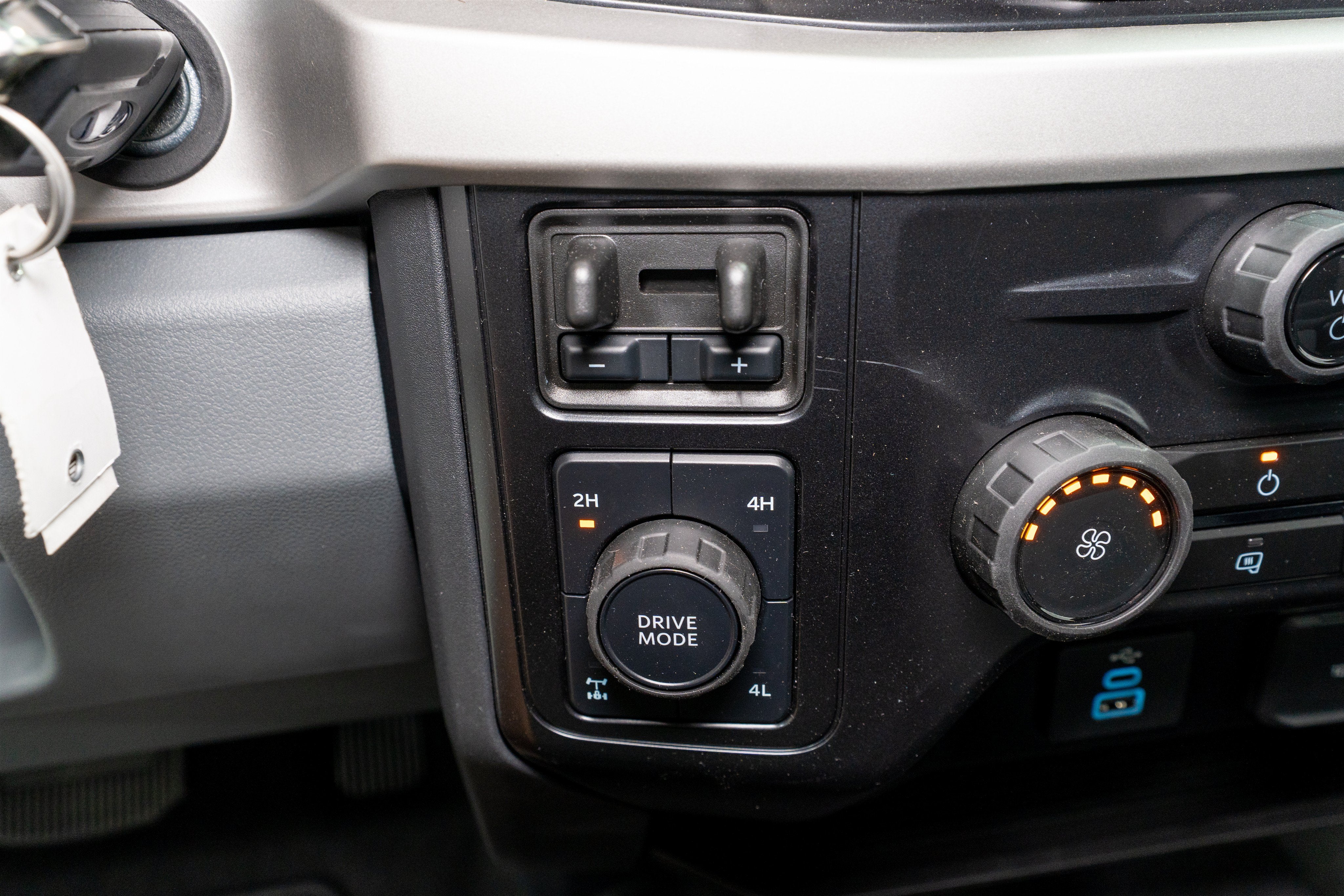 2026 Ford Super Duty F-250 SRW STX