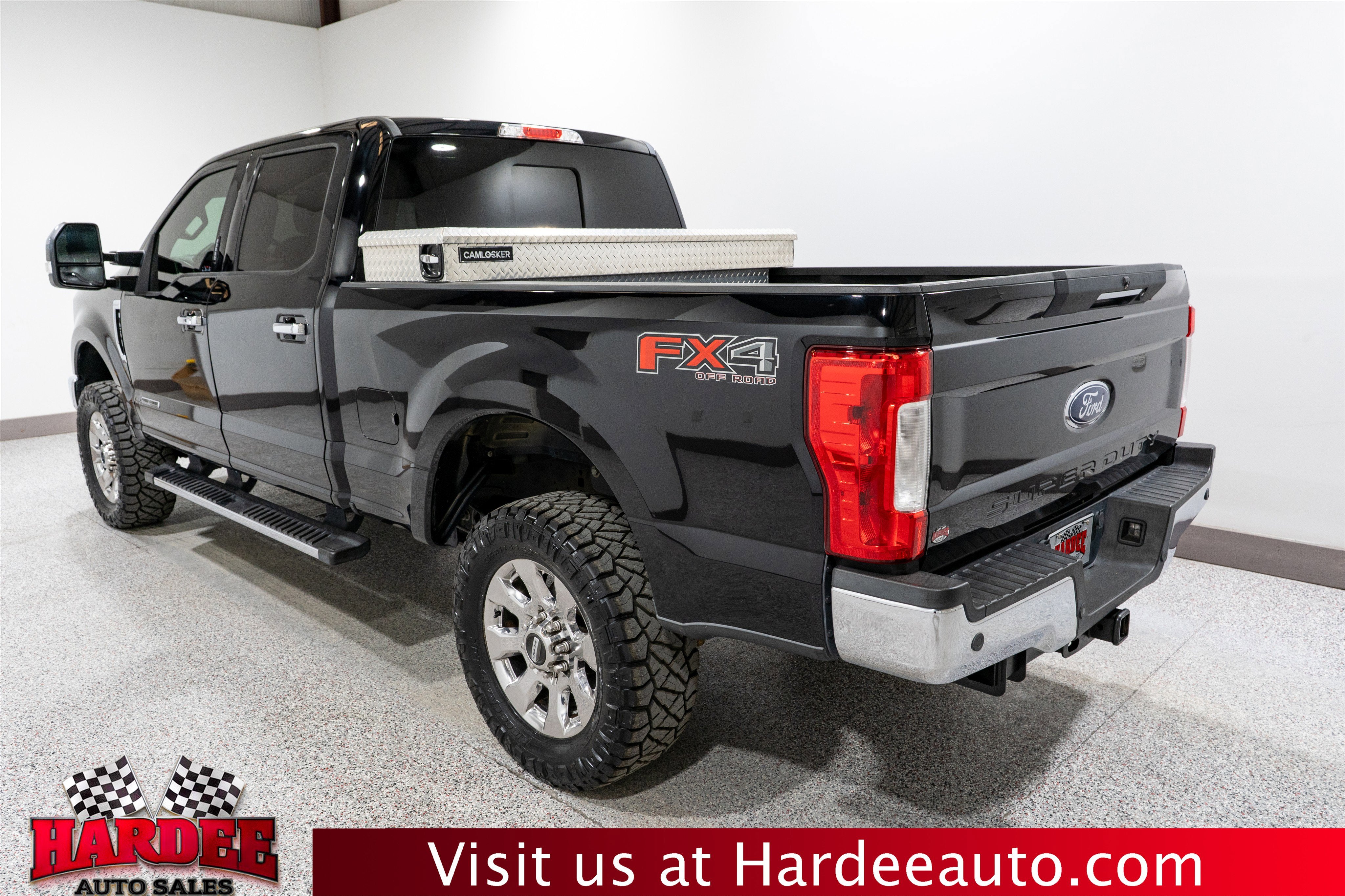 2017 Ford Super Duty F-250 SRW Lariat