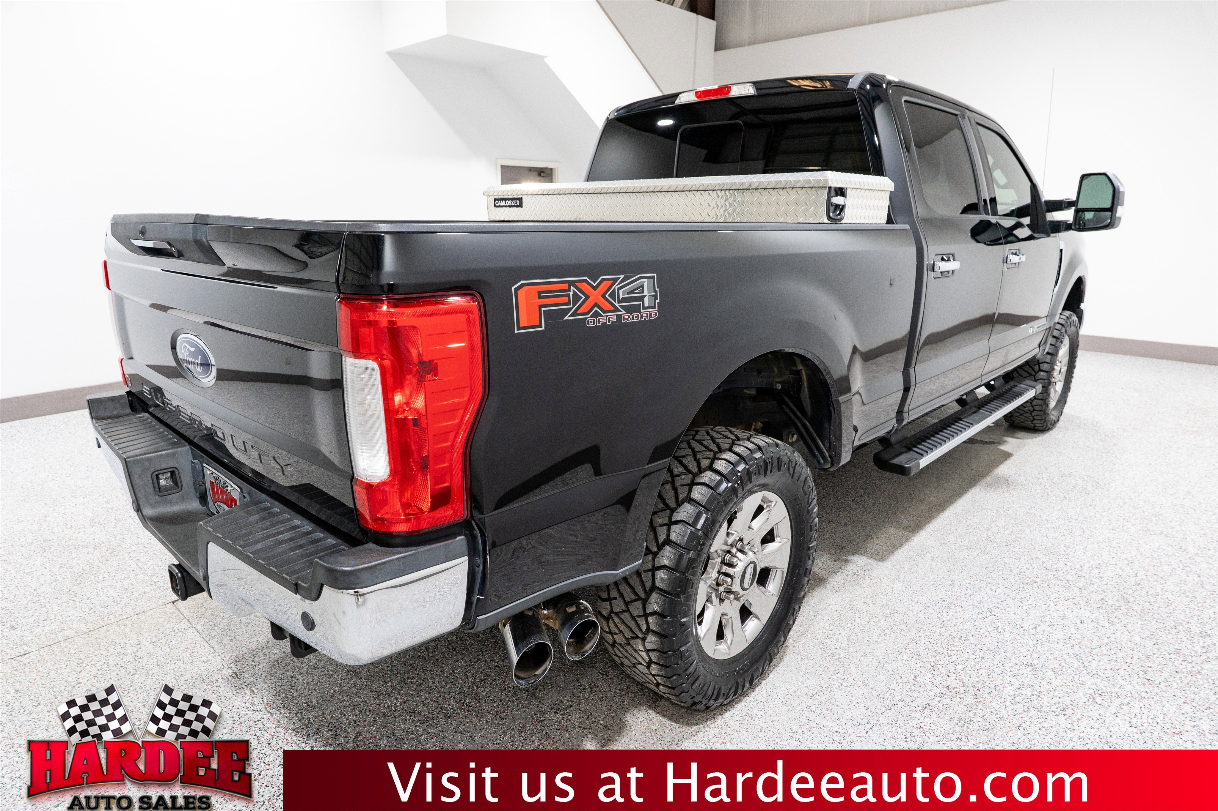 2017 Ford Super Duty F-250 SRW Lariat