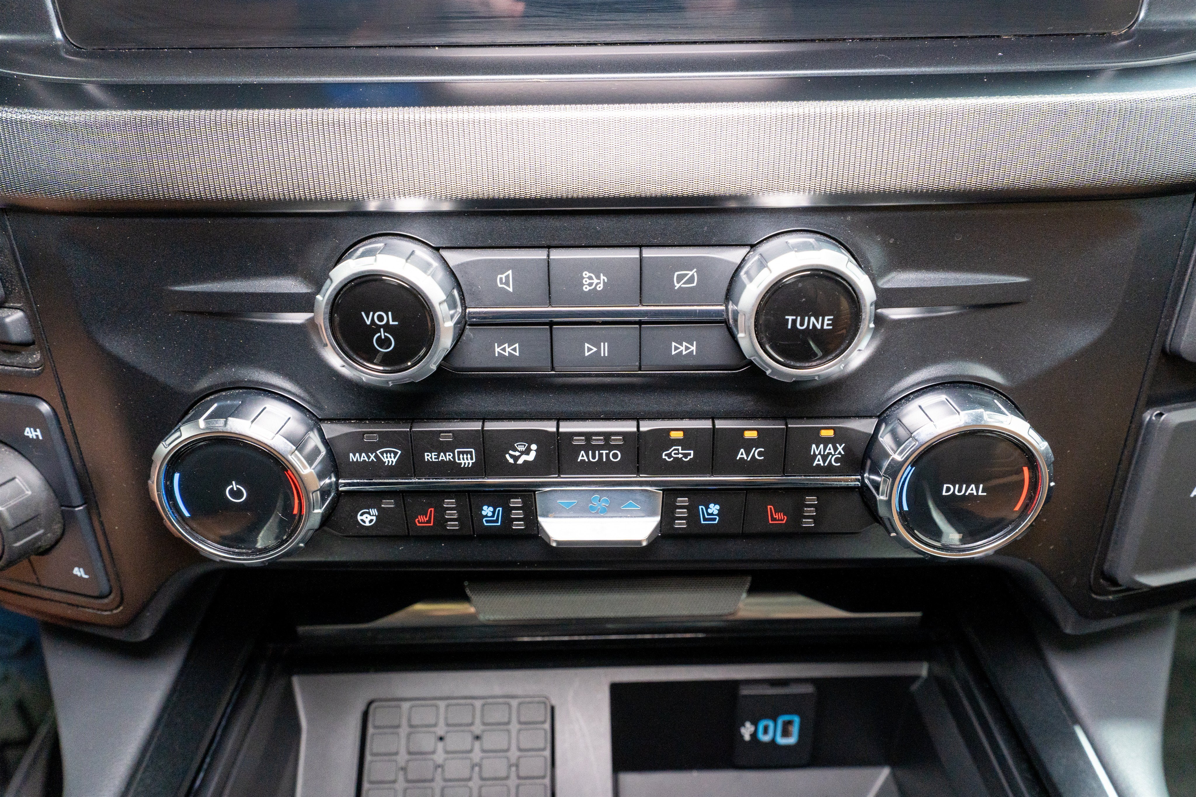 2023 Ford Super Duty F-250 SRW Platinum