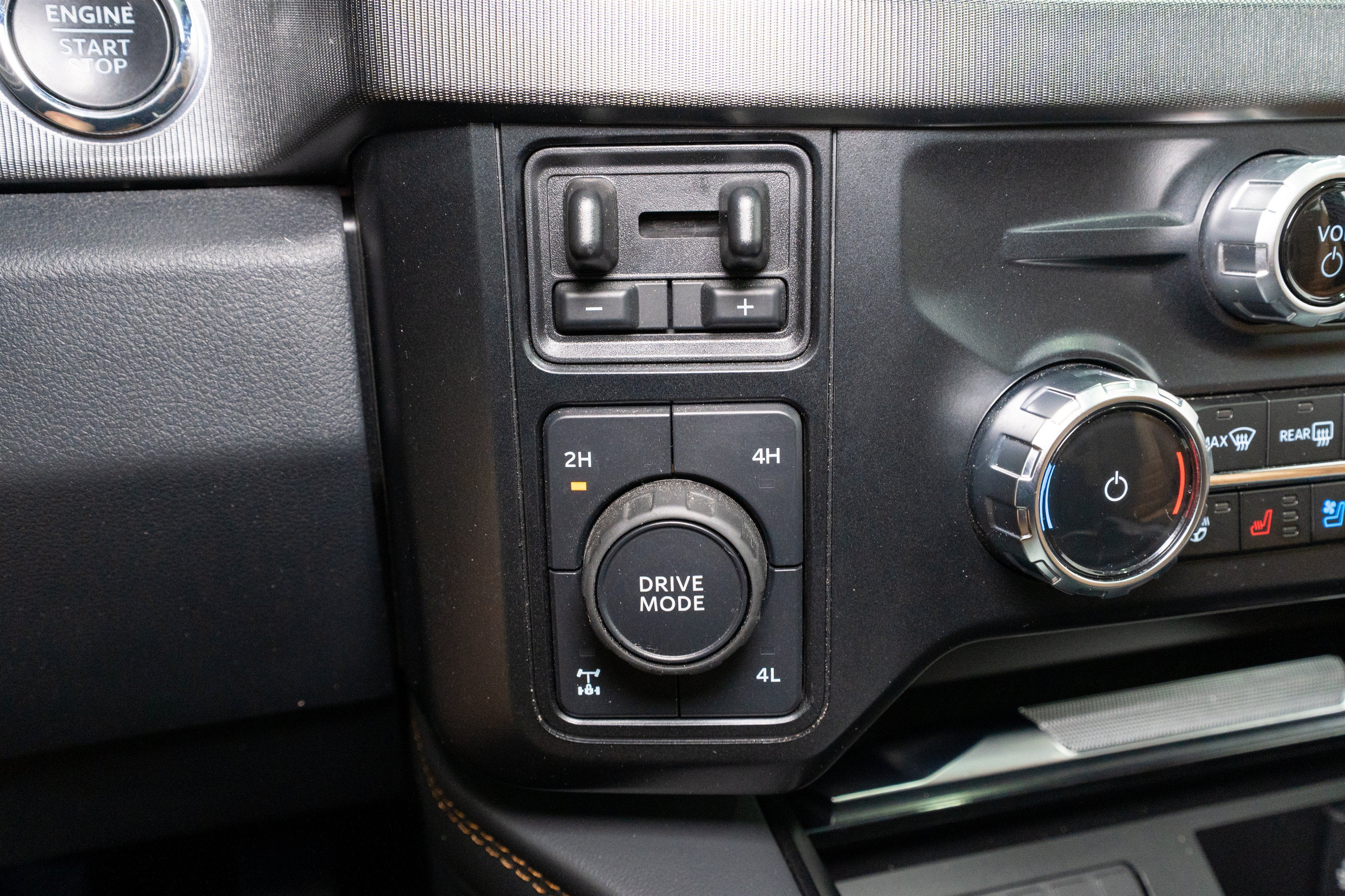 2023 Ford Super Duty F-250 SRW Platinum