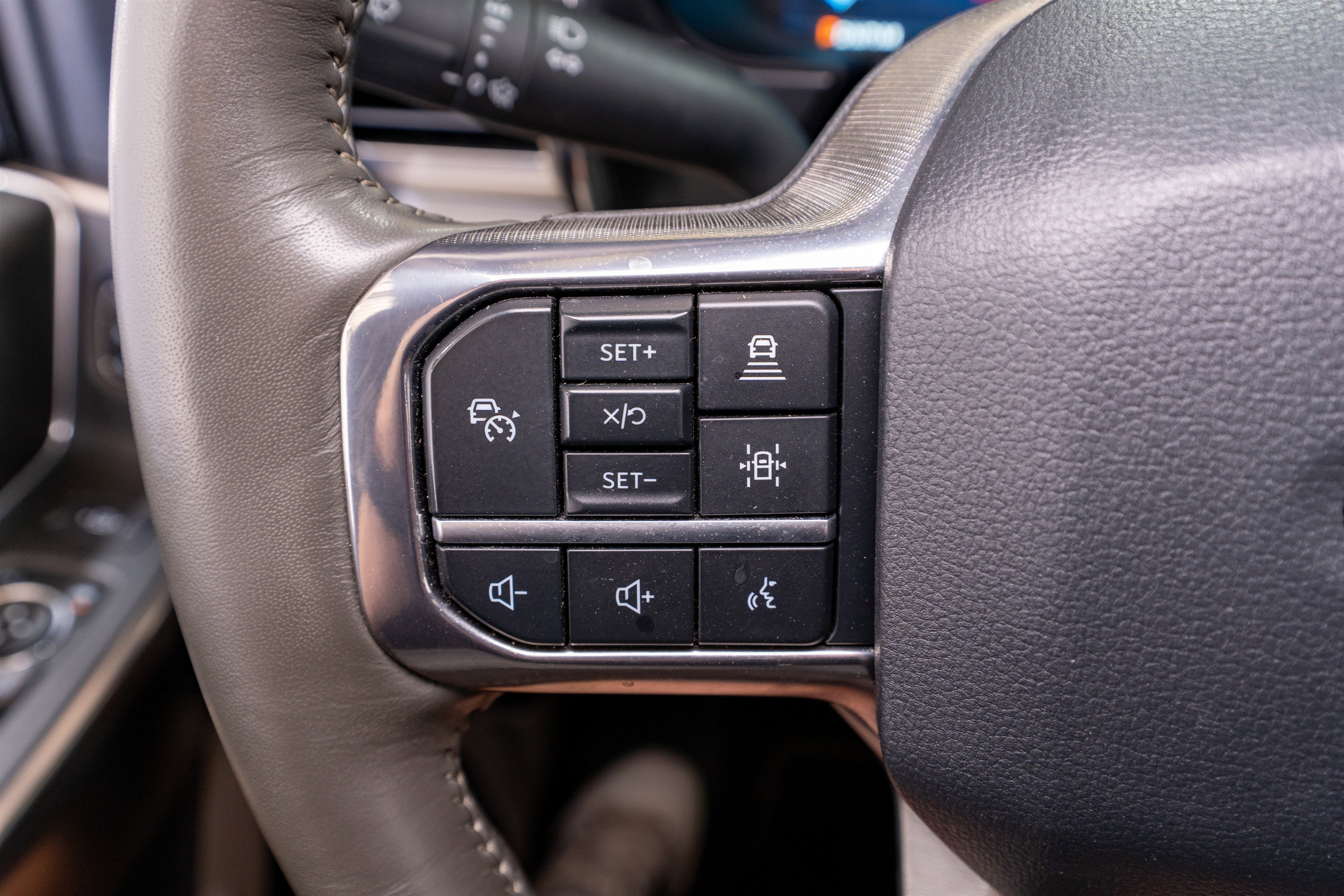 2025 Ford Super Duty F-250 SRW Platinum Plus