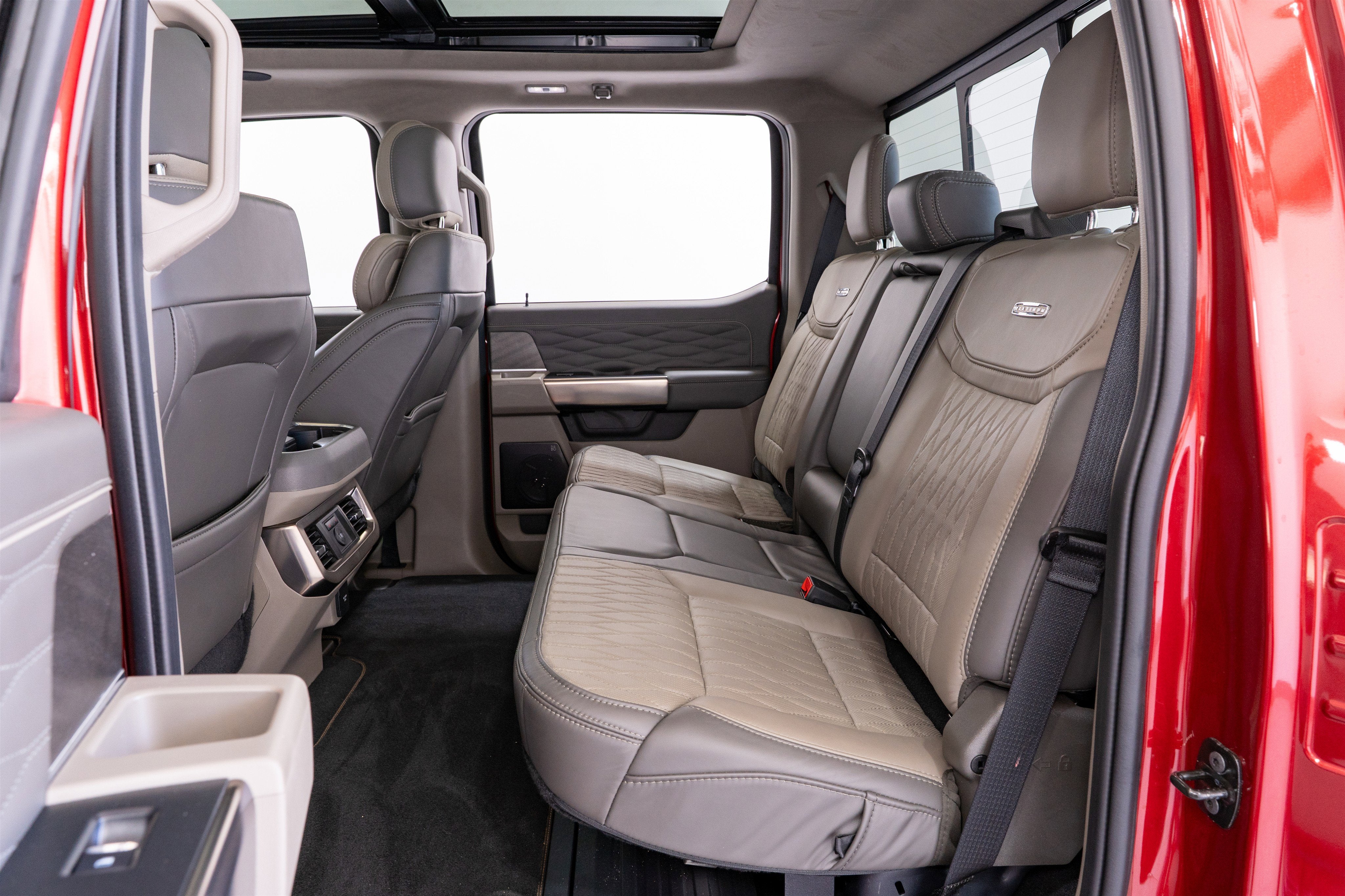 2025 Ford Super Duty F-250 SRW Platinum Plus