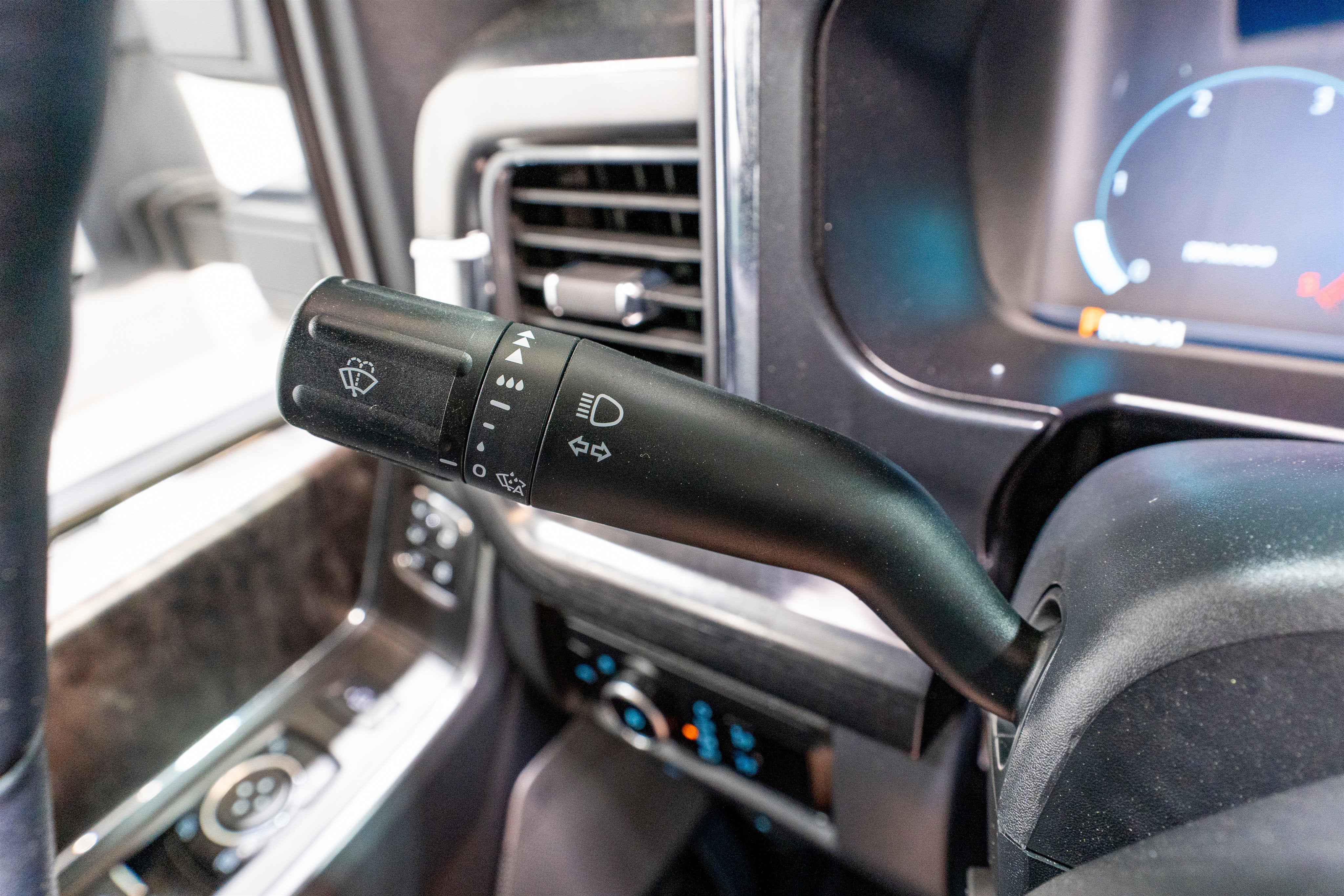 2023 Ford Super Duty F-250 SRW LARIAT