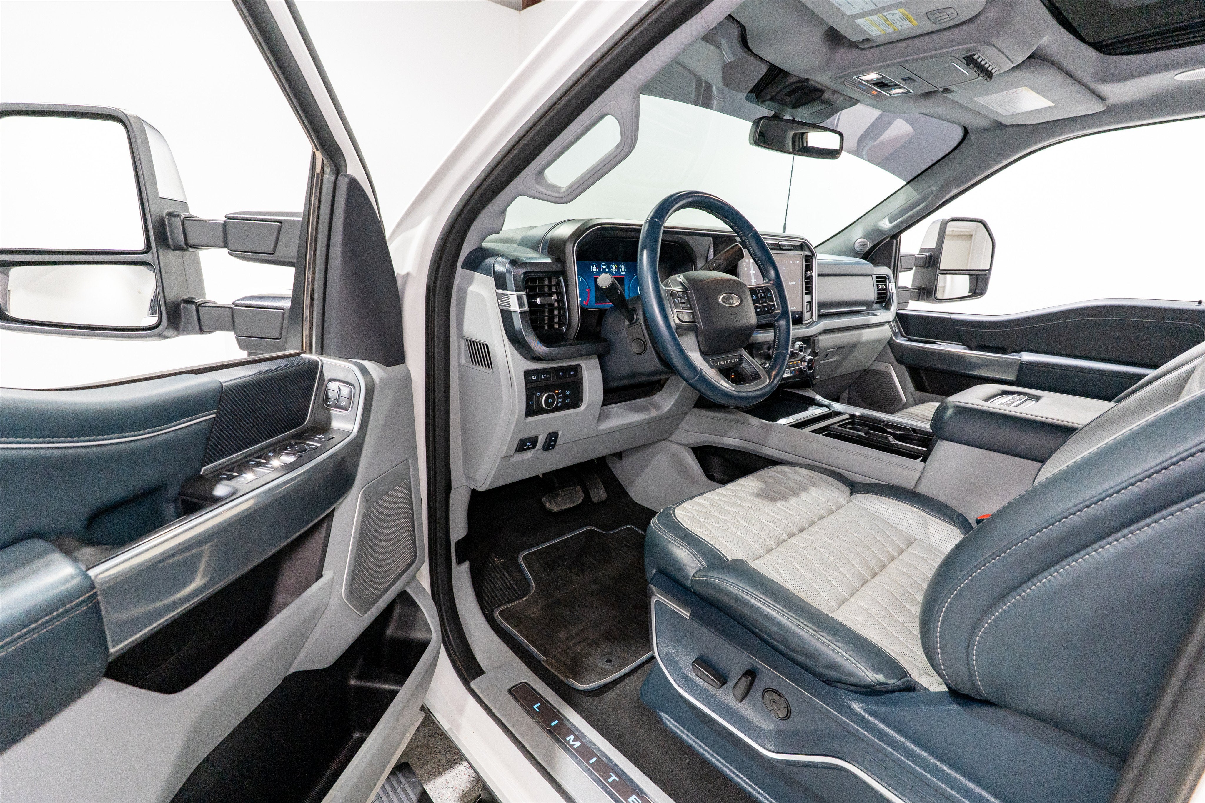 2024 Ford Super Duty F-250 SRW Limited