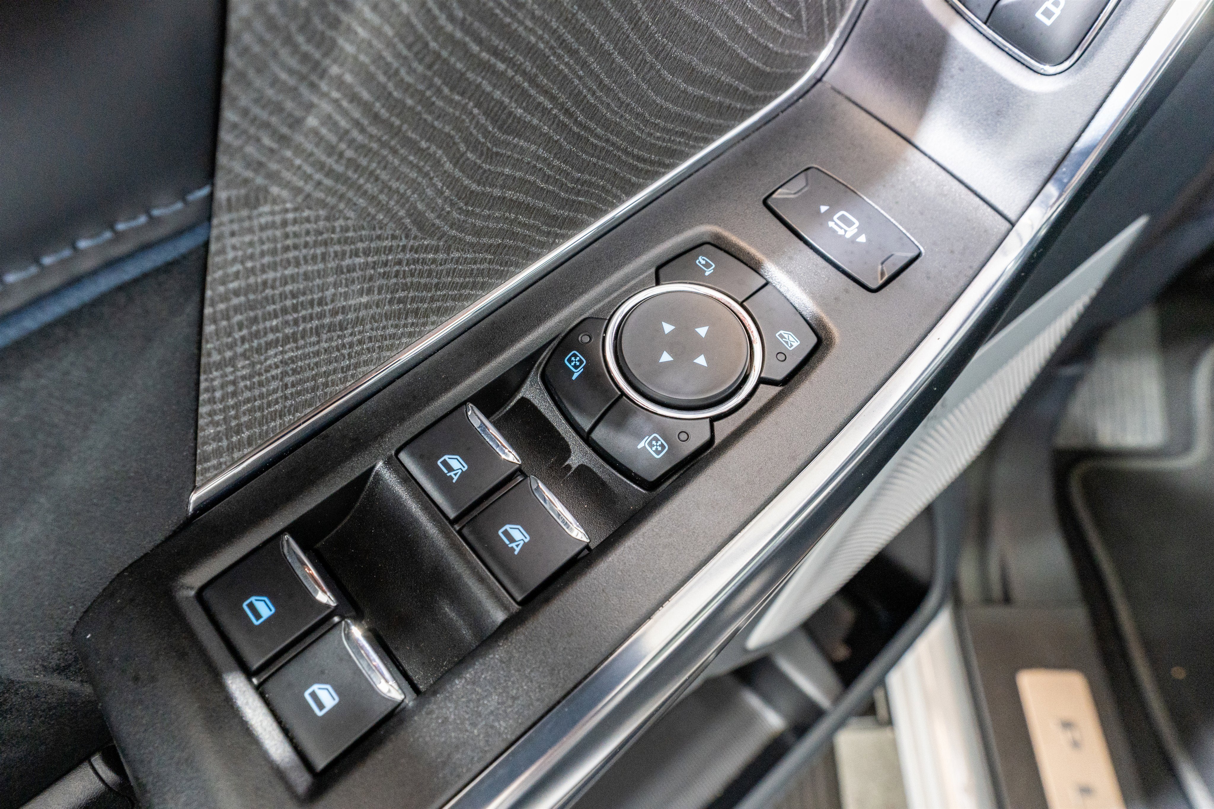 2025 Ford Super Duty F-250 SRW Platinum
