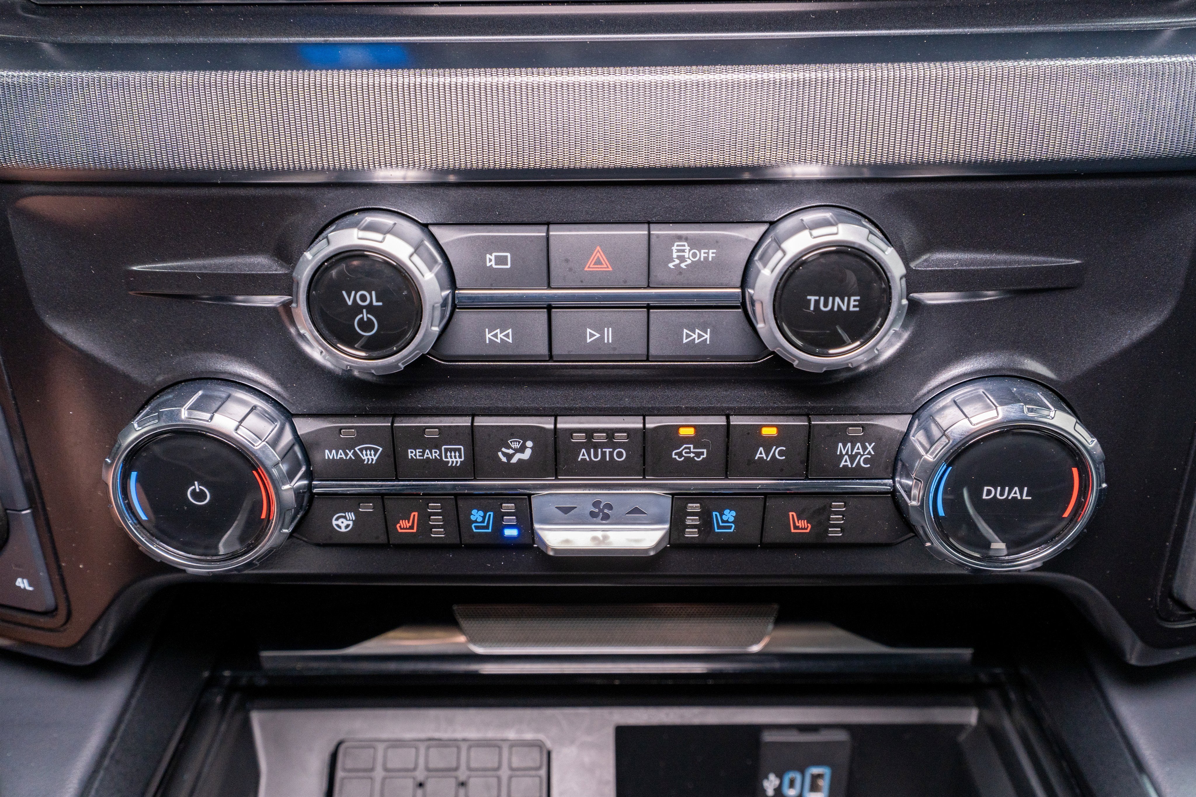 2025 Ford Super Duty F-250 SRW Platinum