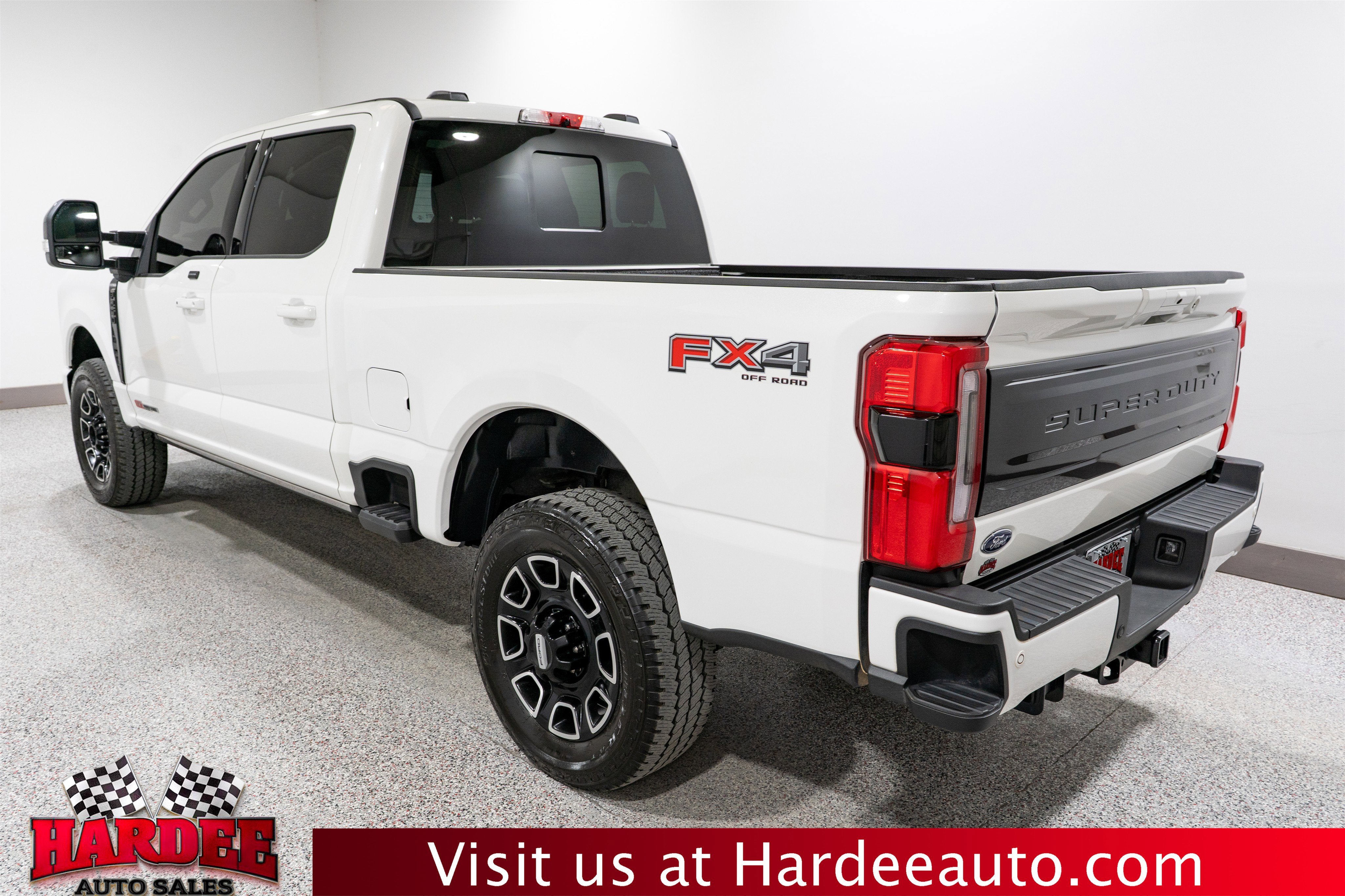 2025 Ford Super Duty F-250 SRW Platinum