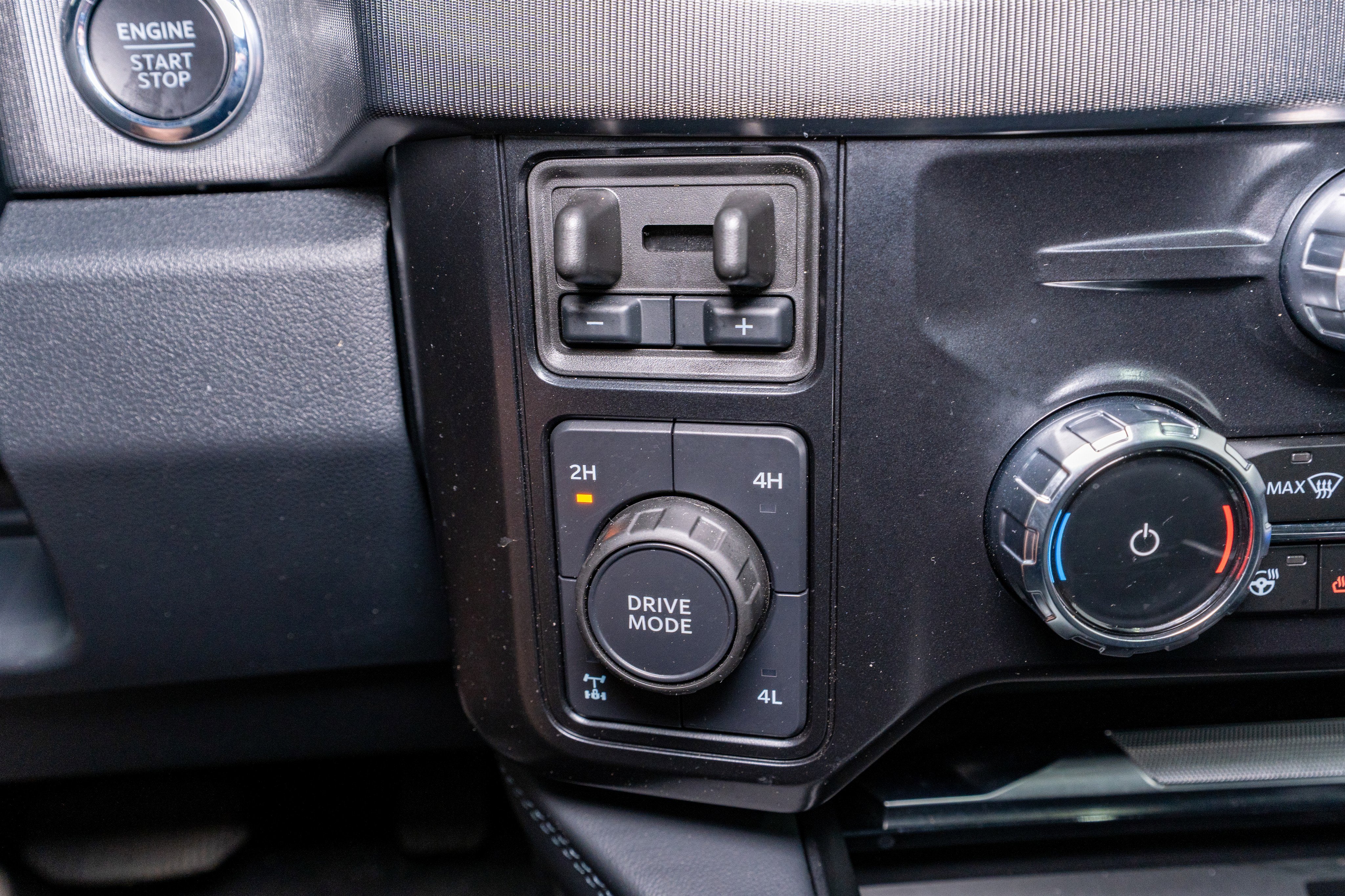 2025 Ford Super Duty F-250 SRW Platinum