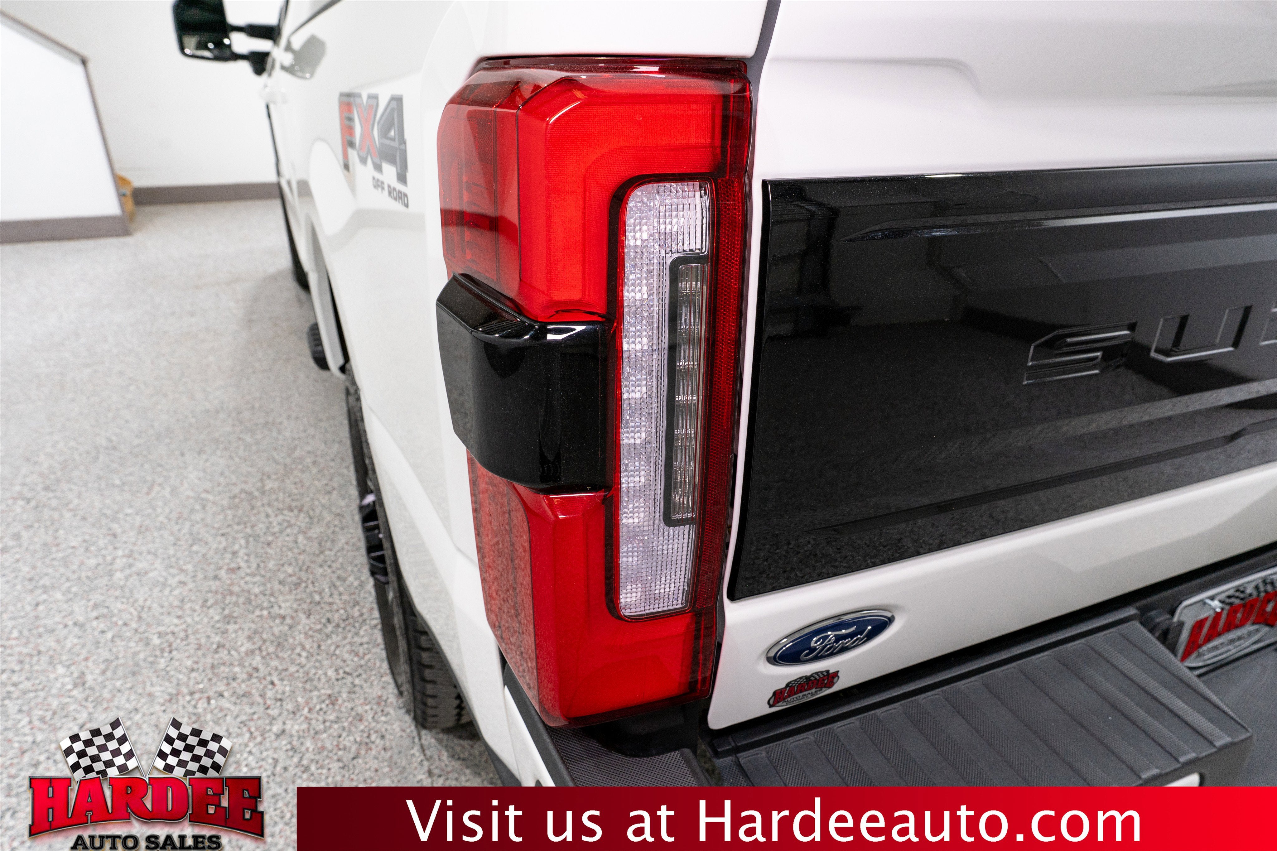 2025 Ford Super Duty F-250 SRW Platinum