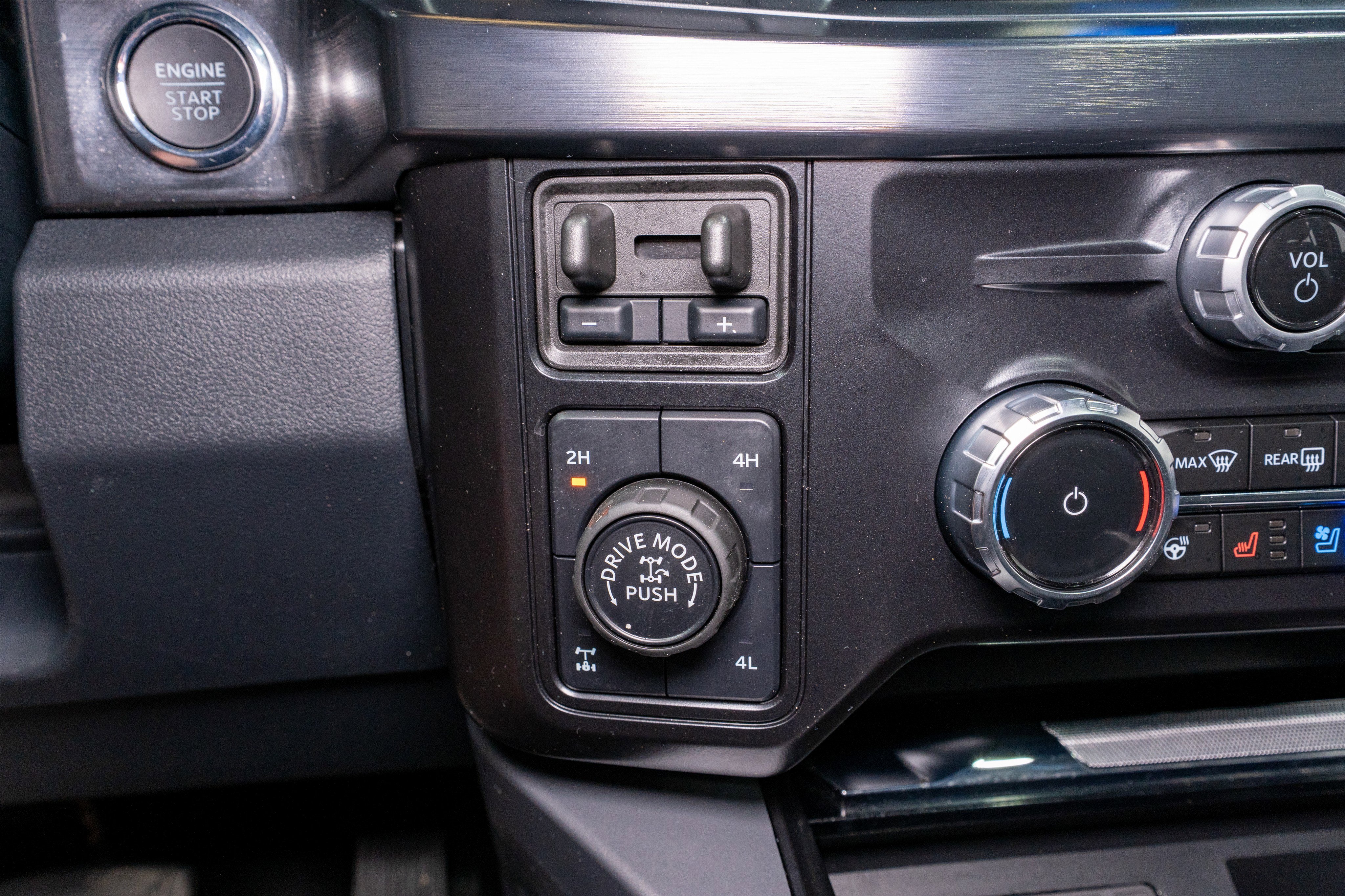 2025 Ford Super Duty F-250 SRW LARIAT