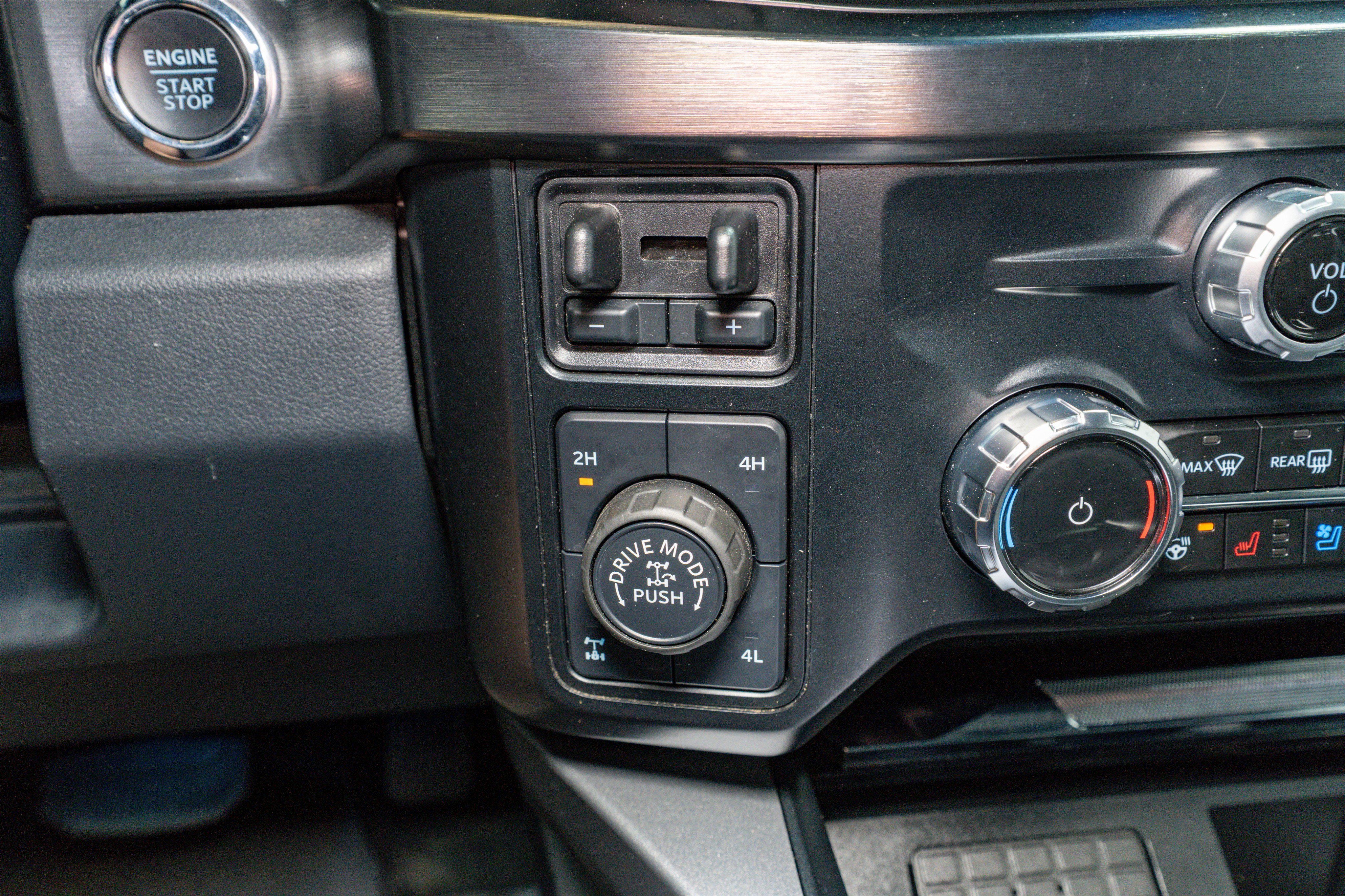 2023 Ford Super Duty F-250 SRW LARIAT