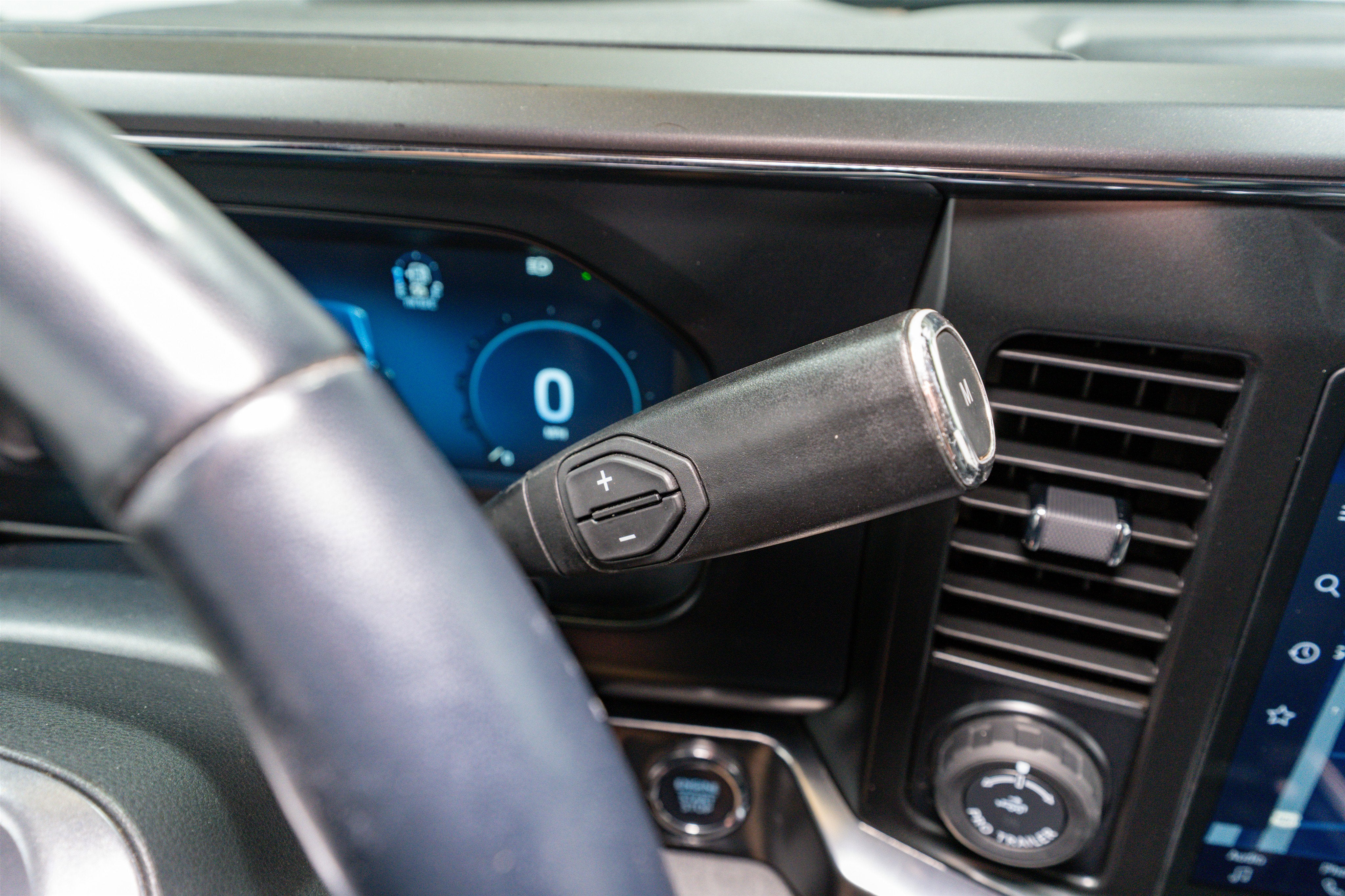 2023 Ford Super Duty F-250 SRW LARIAT