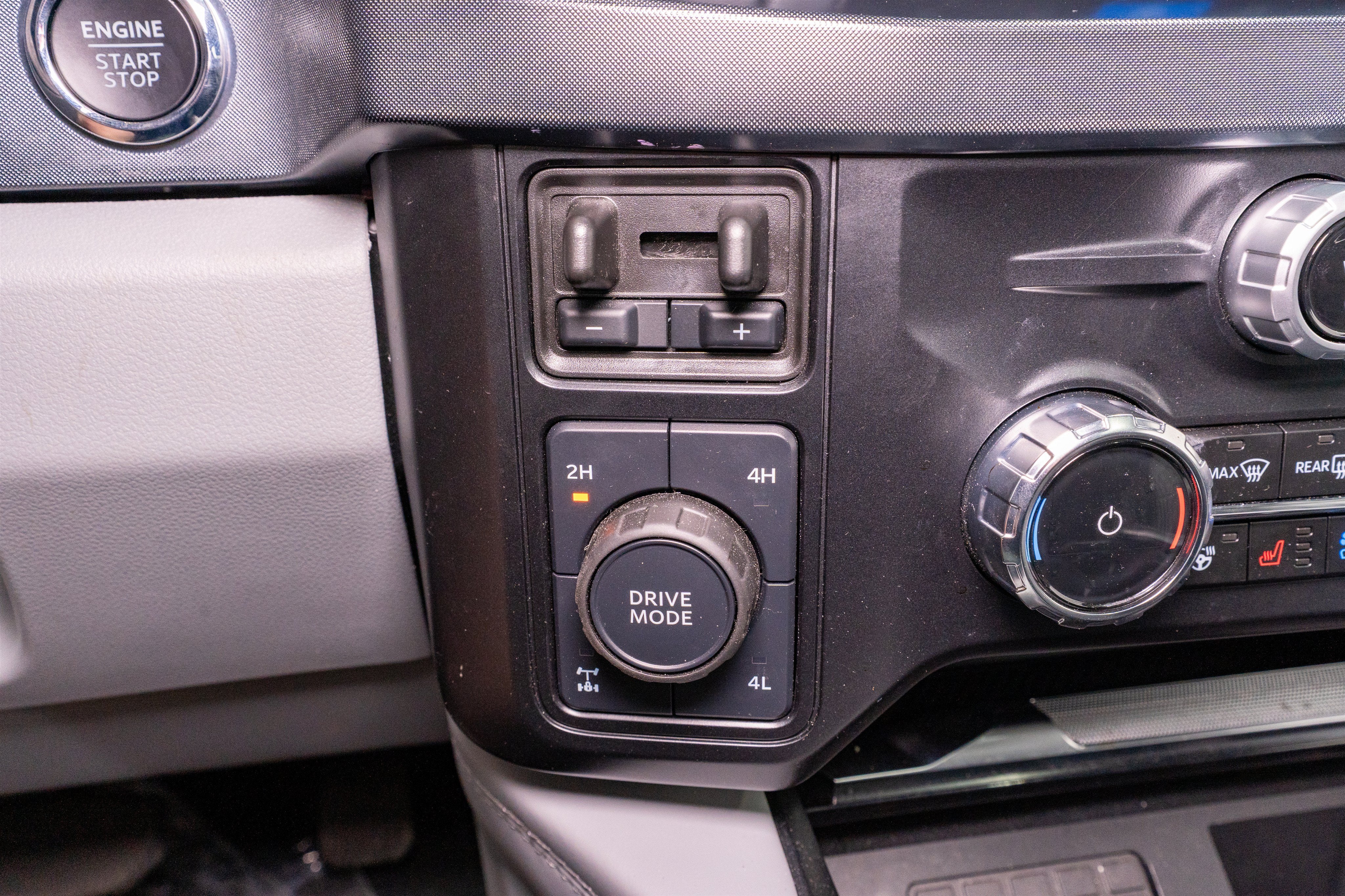 2024 Ford Super Duty F-250 SRW Limited
