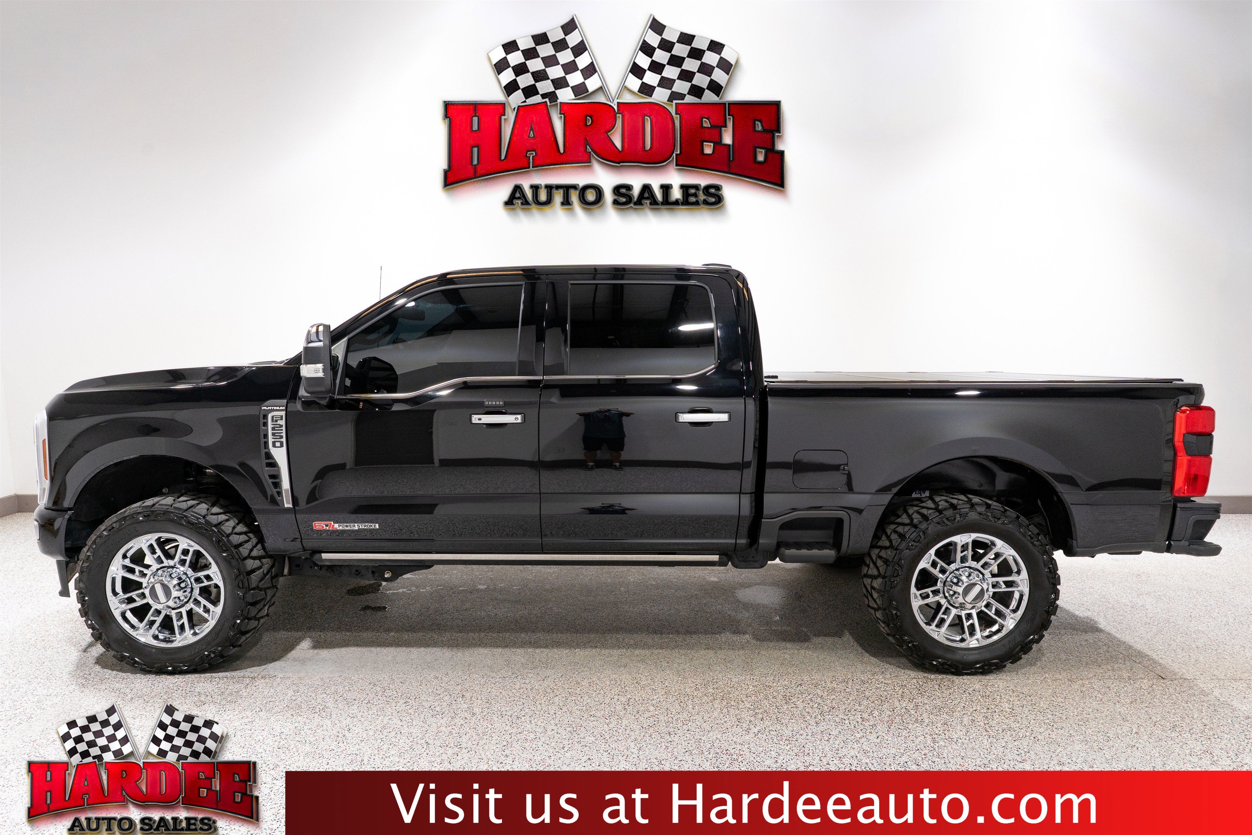 2025 Ford Super Duty F-250 SRW Platinum Plus