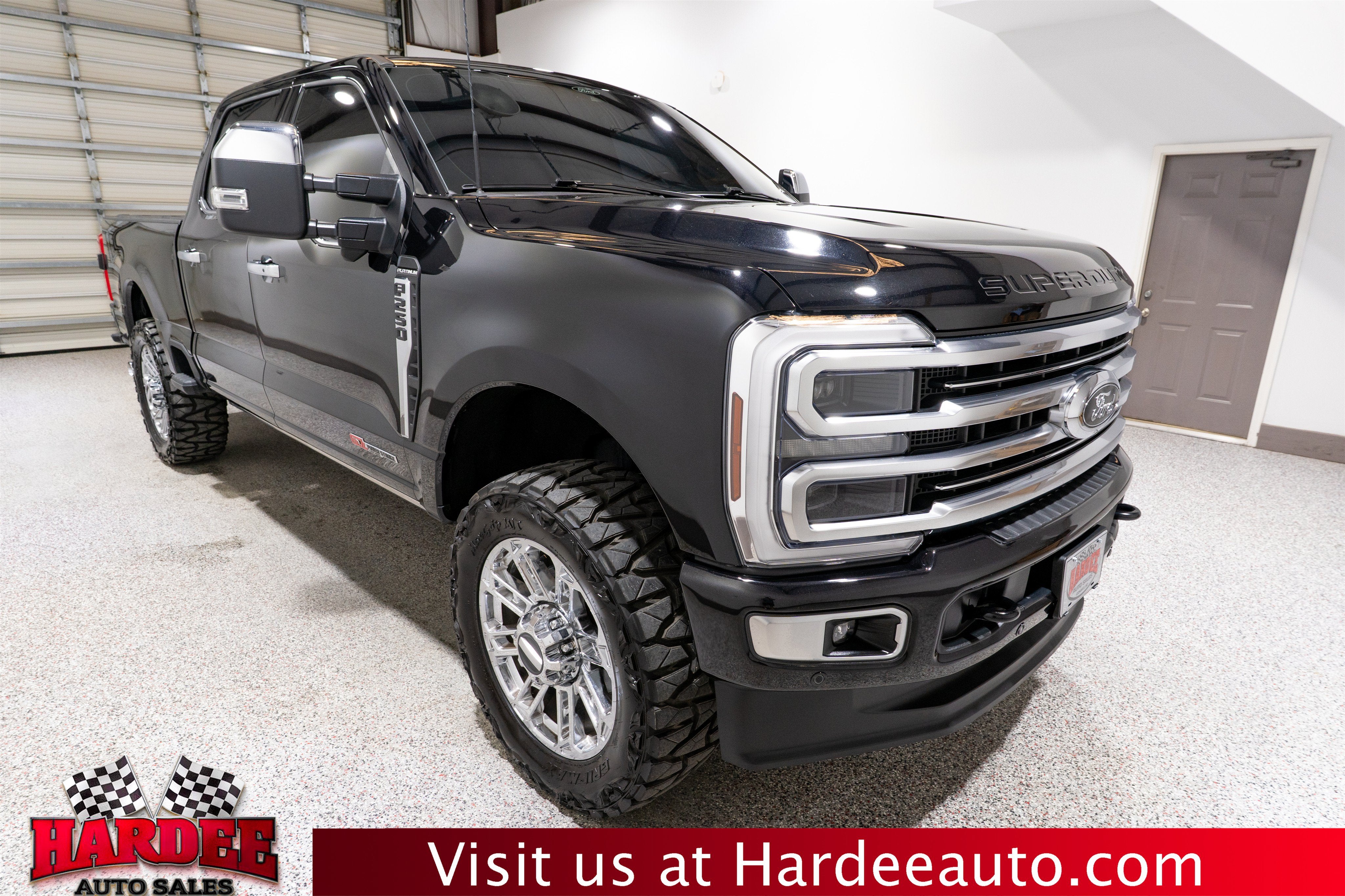 2025 Ford Super Duty F-250 SRW Platinum Plus