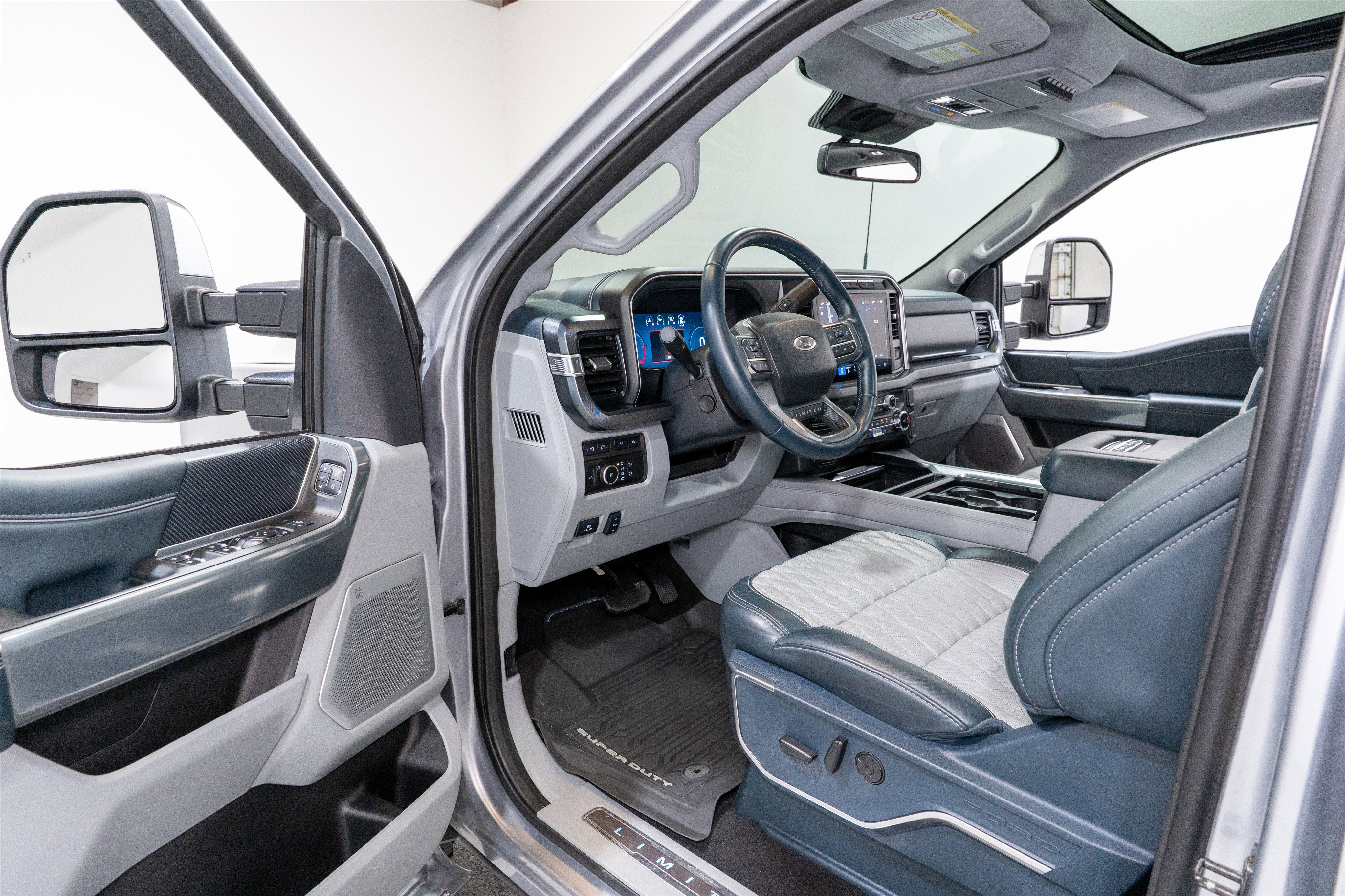 2024 Ford Super Duty F-250 SRW Limited