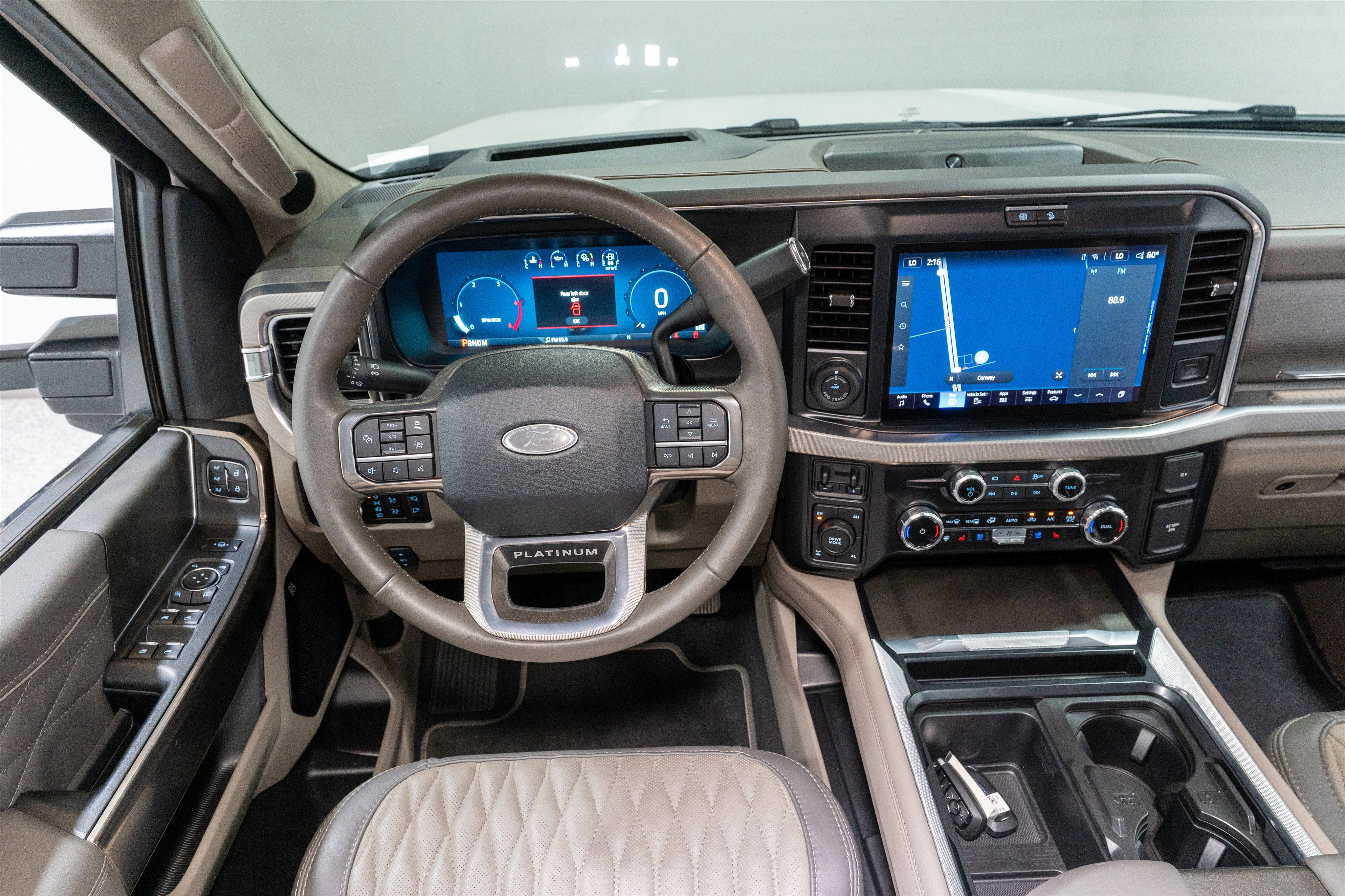 2025 Ford Super Duty F-250 SRW Platinum Plus