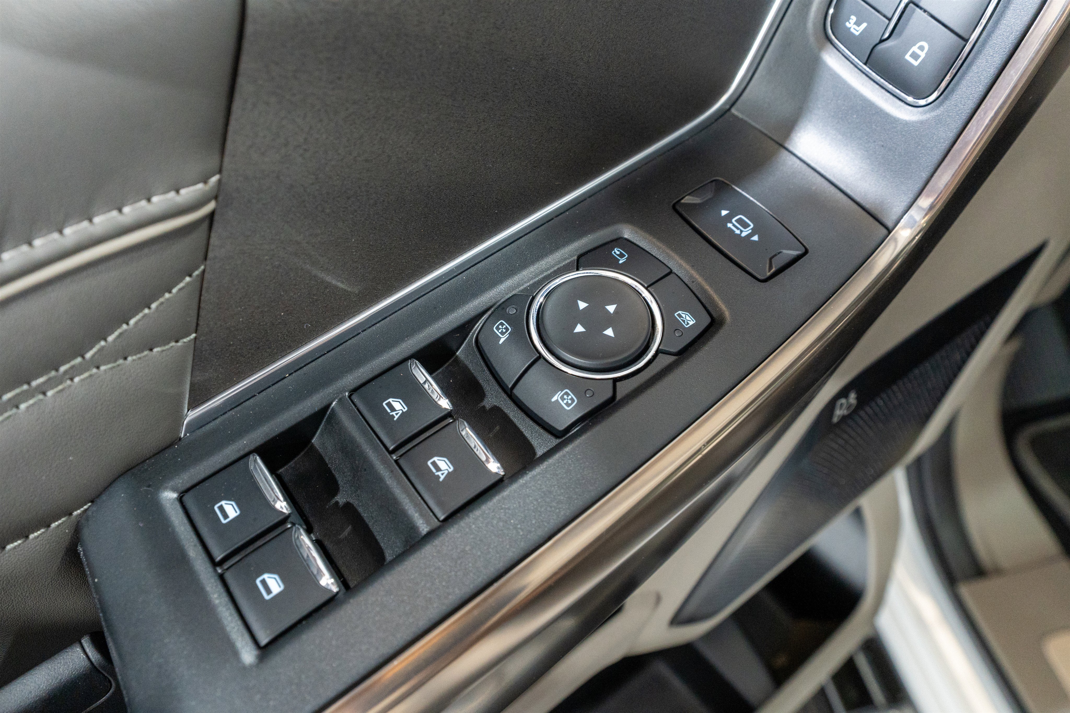 2025 Ford Super Duty F-250 SRW Platinum Plus