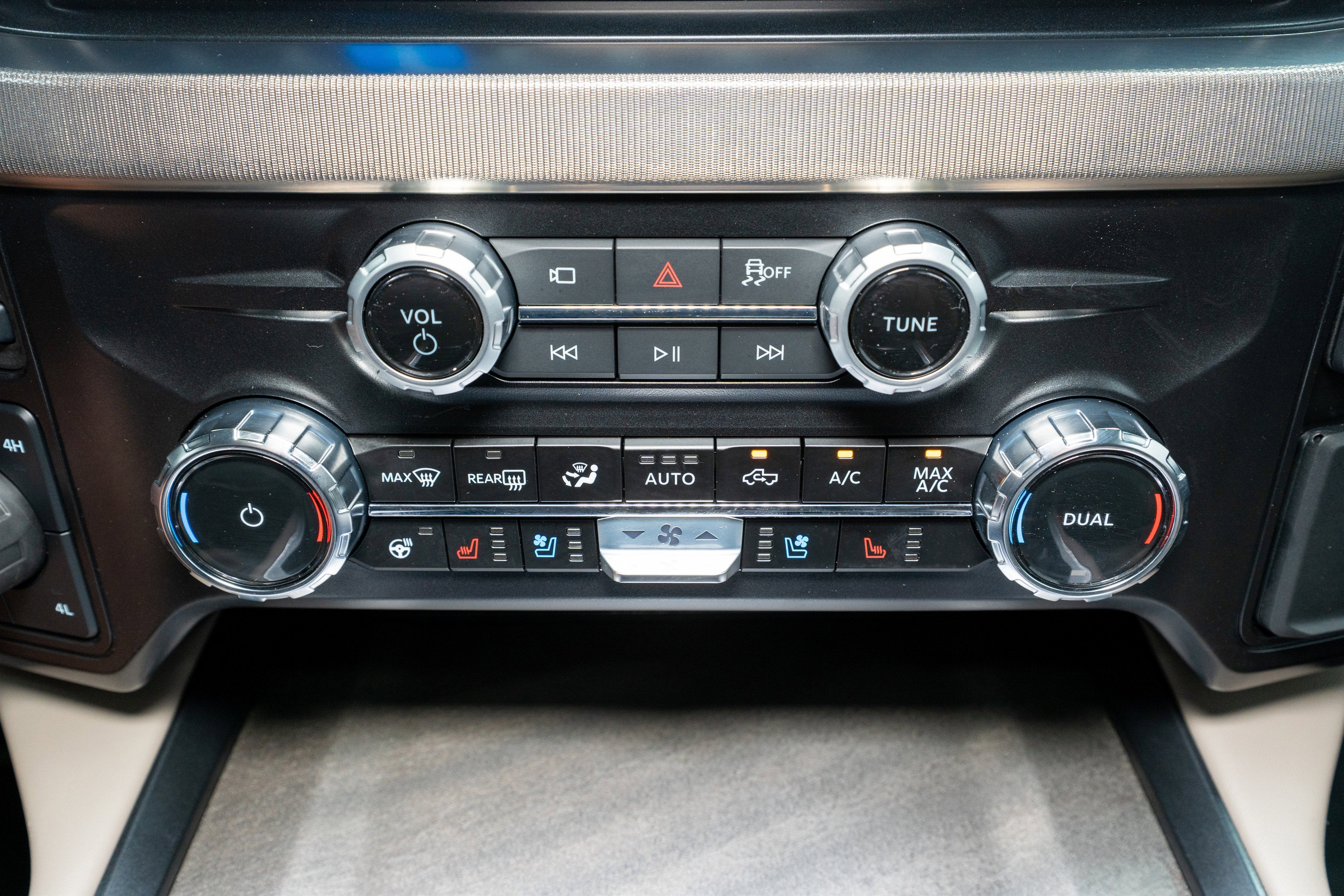 2025 Ford Super Duty F-250 SRW Platinum Plus