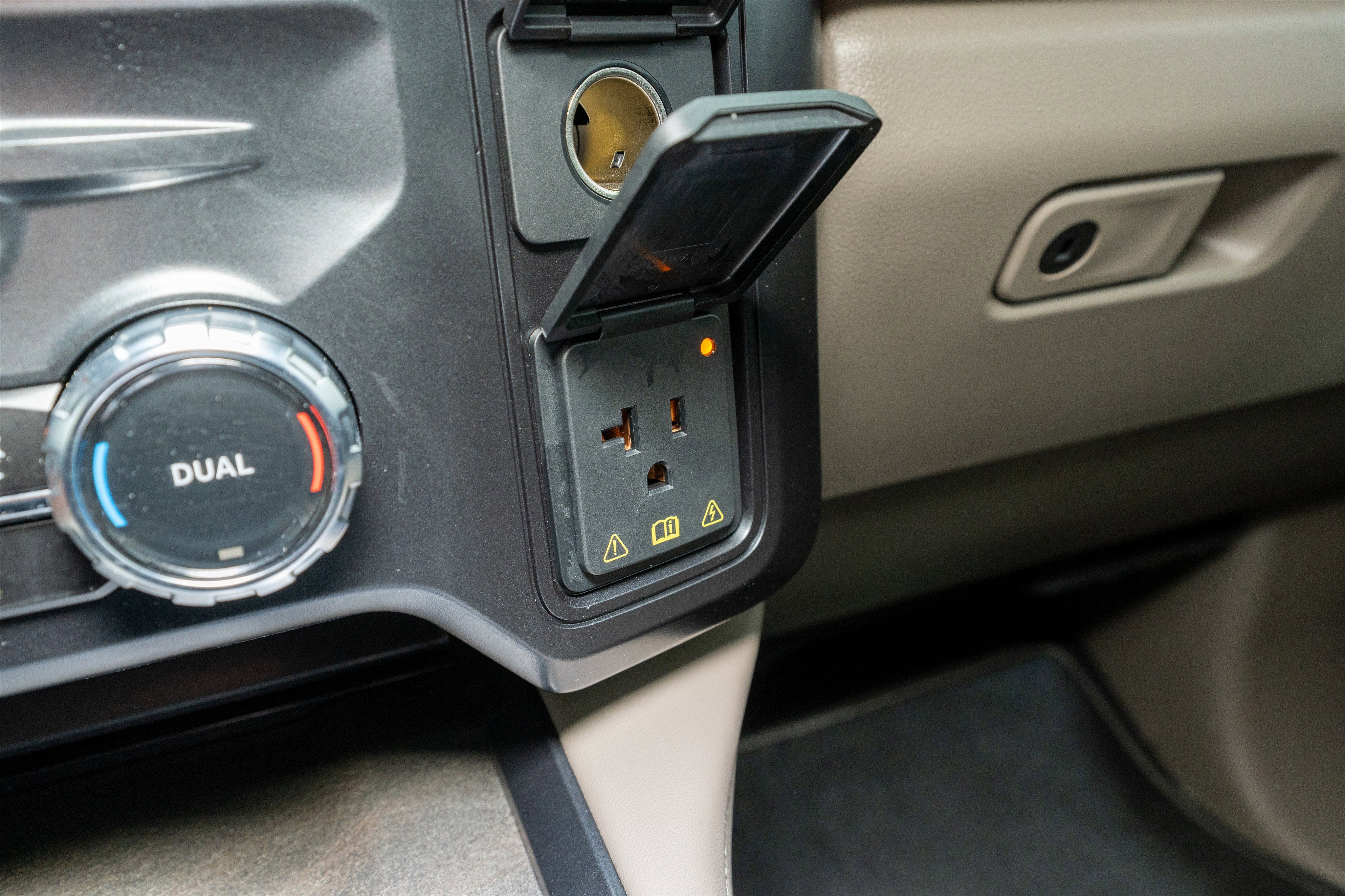 2025 Ford Super Duty F-250 SRW Platinum Plus