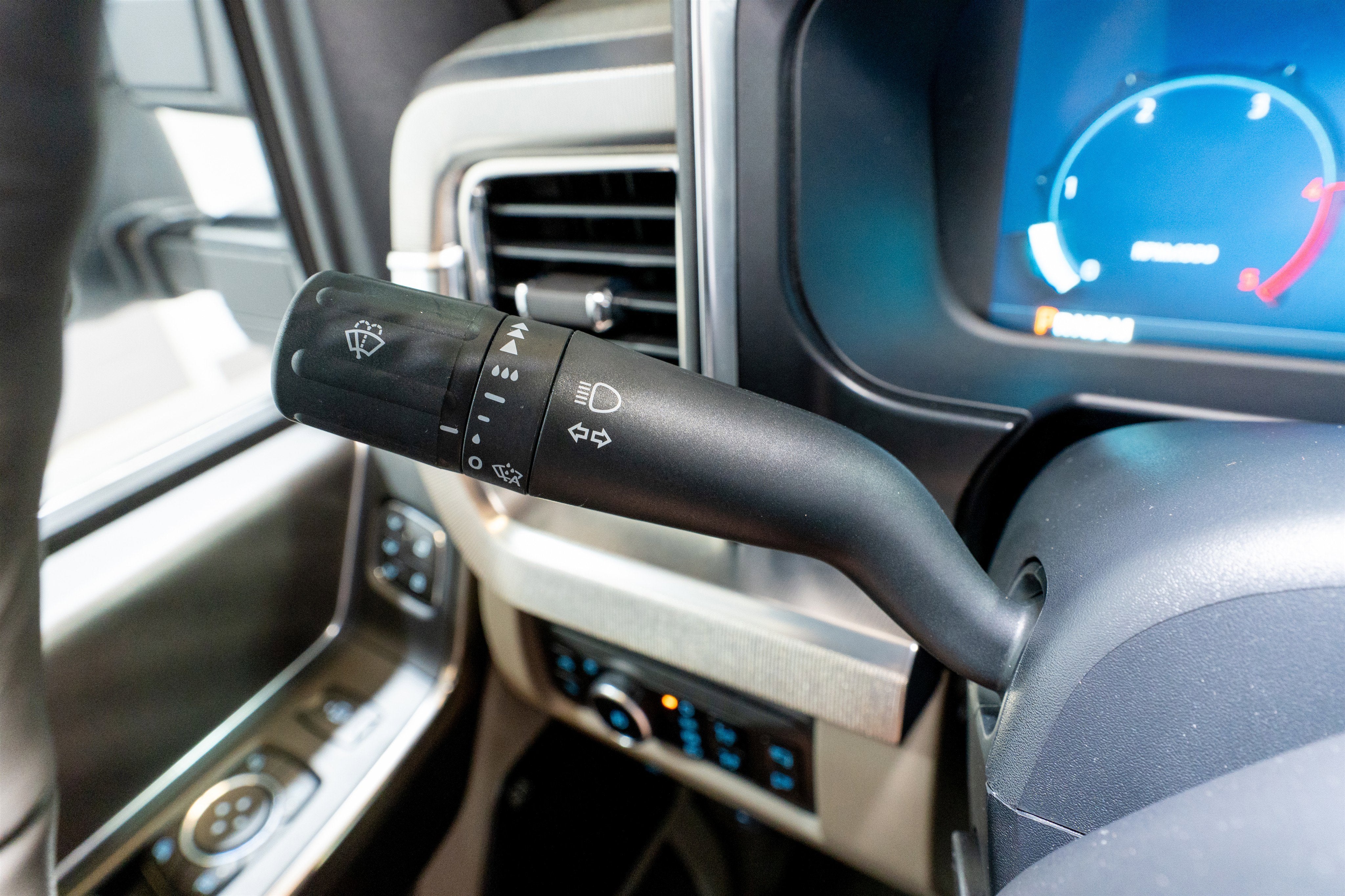 2025 Ford Super Duty F-250 SRW Platinum Plus