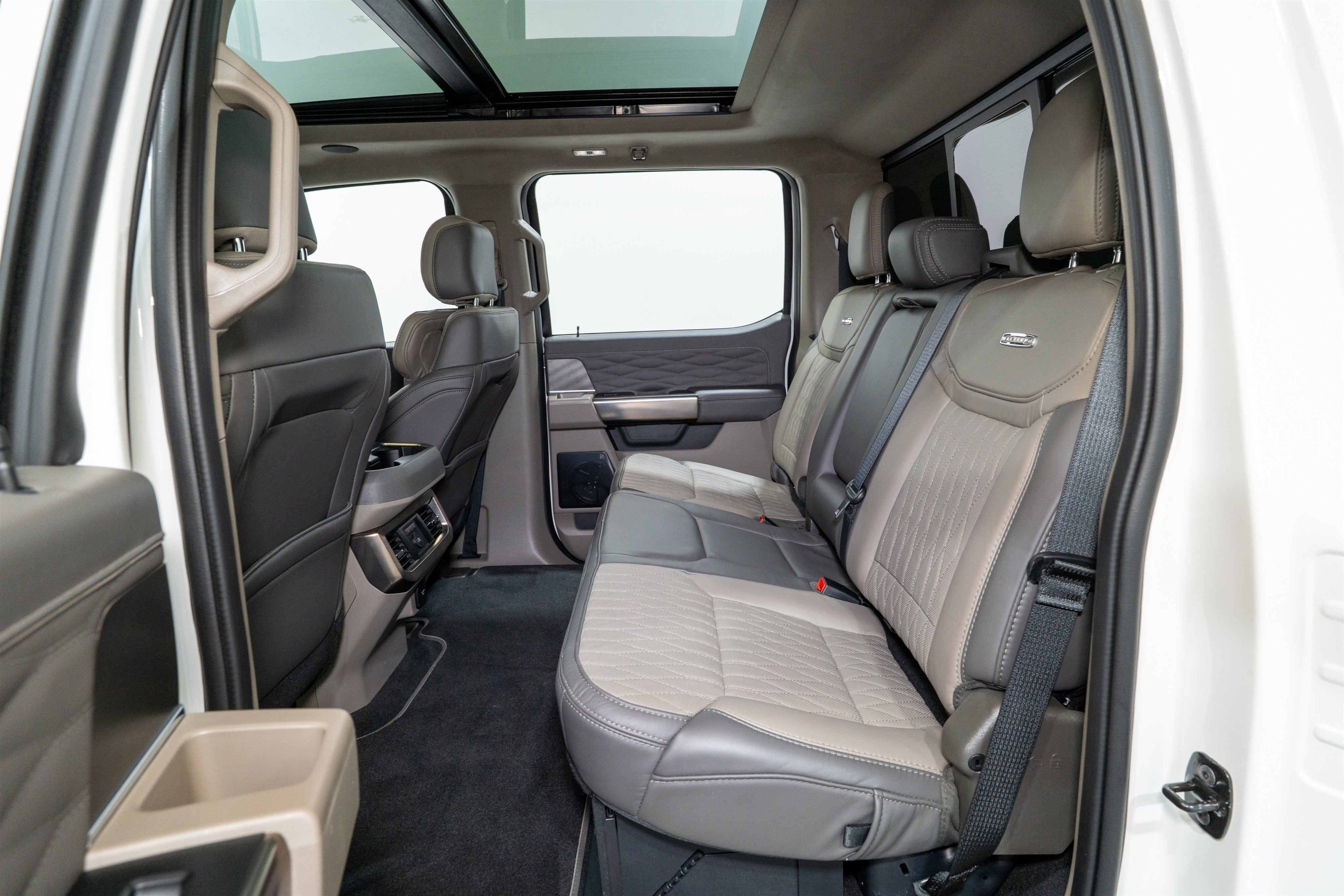 2025 Ford Super Duty F-250 SRW Platinum Plus