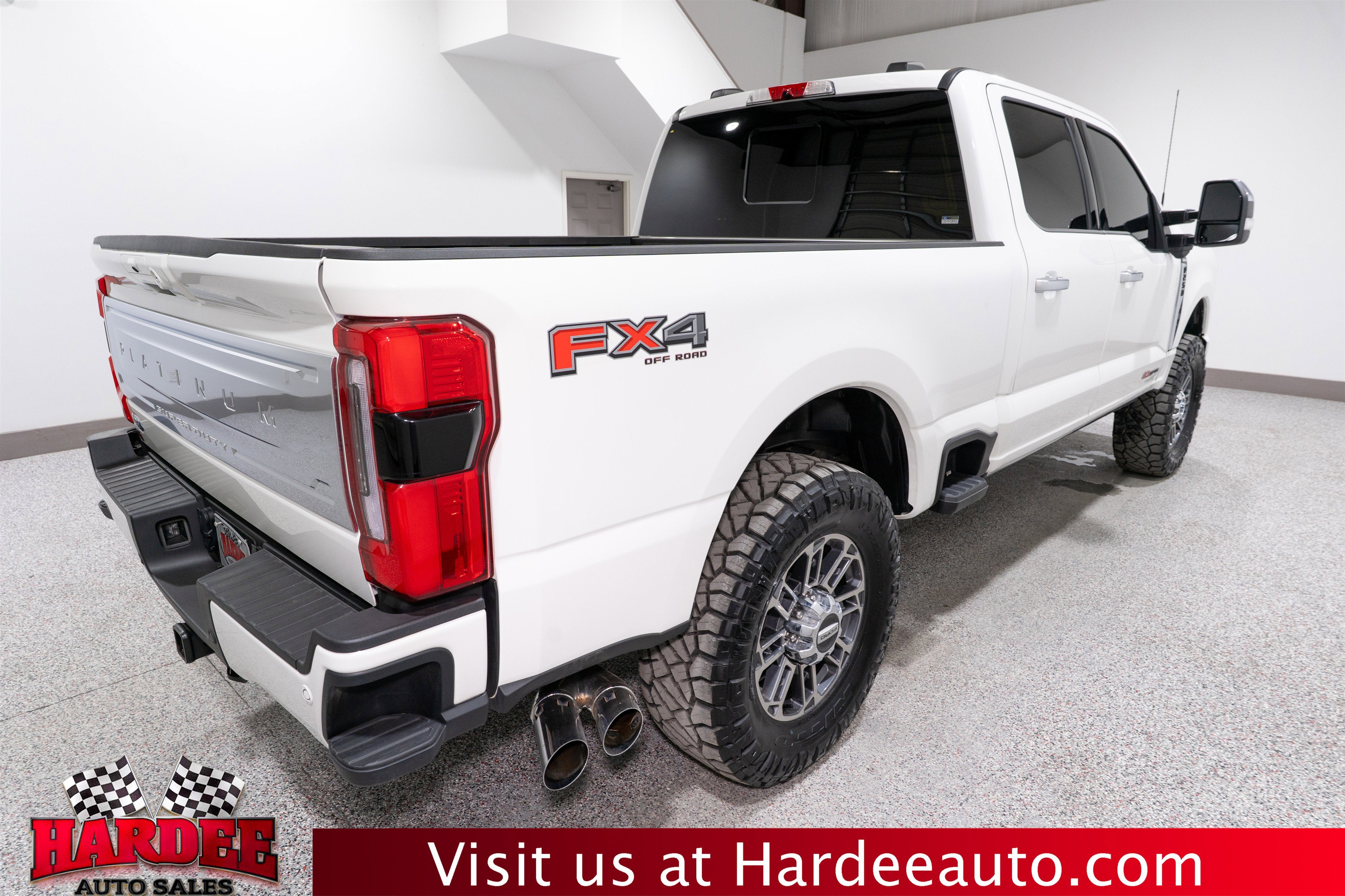 2025 Ford Super Duty F-250 SRW Platinum Plus