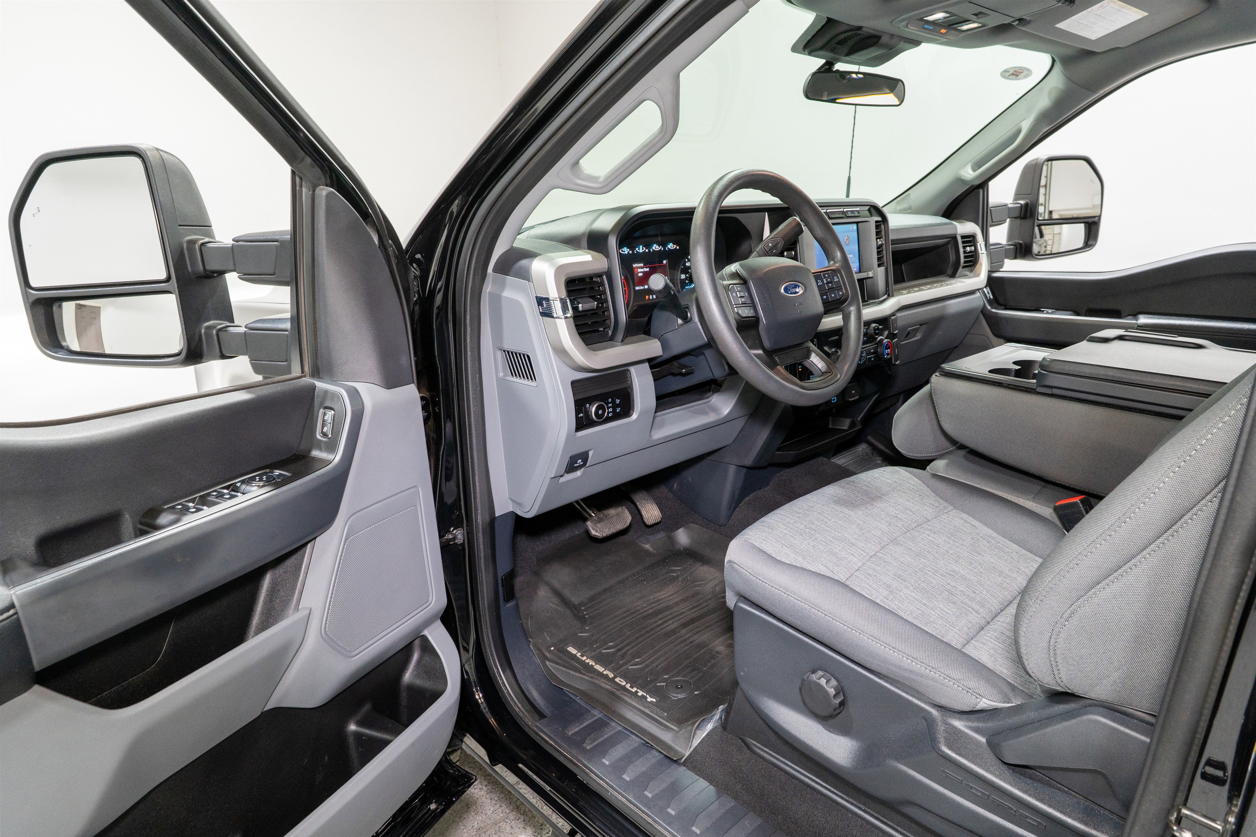 2023 Ford Super Duty F-250 SRW STX