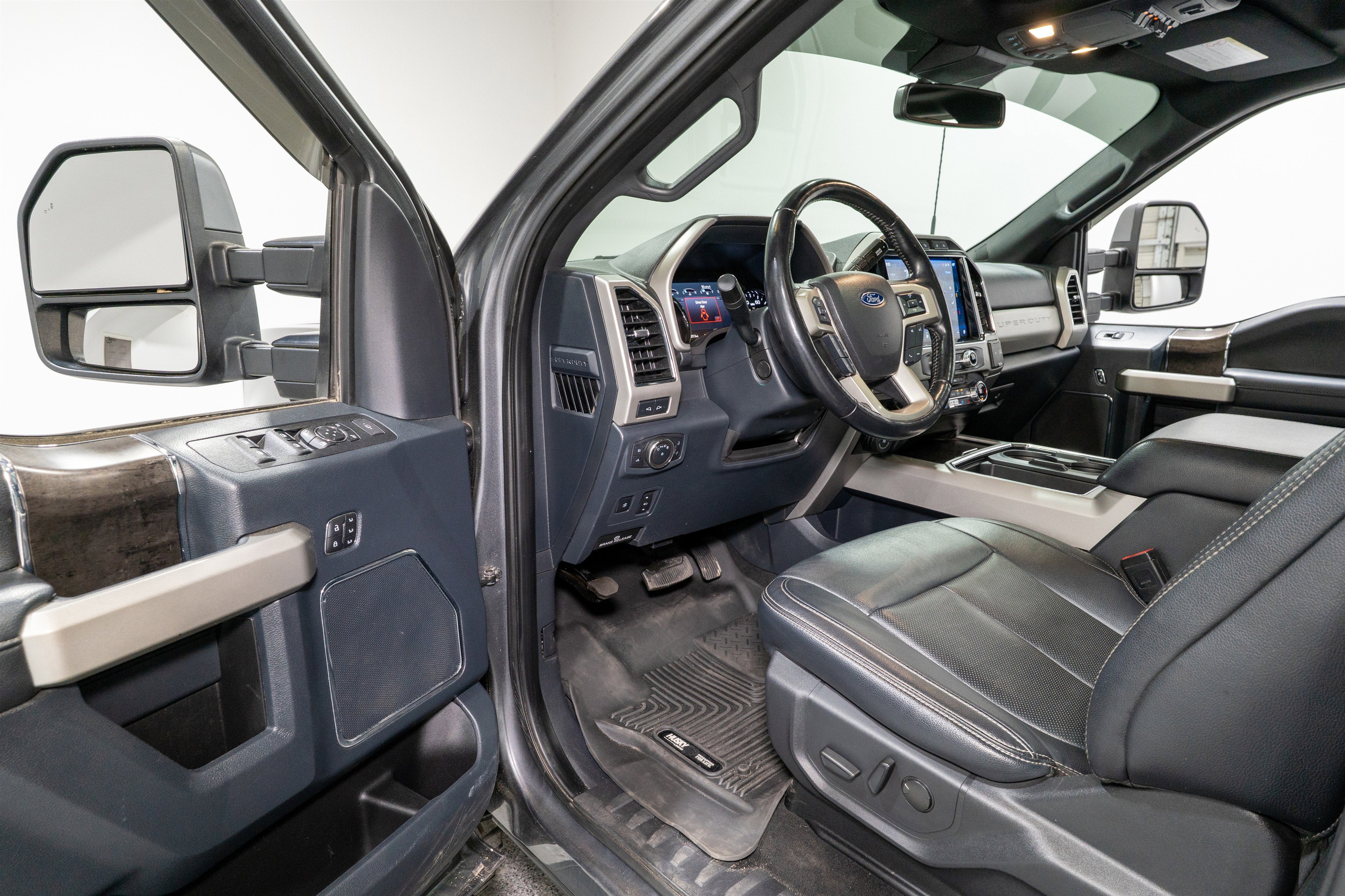 2022 Ford Super Duty F-250 SRW LARIAT