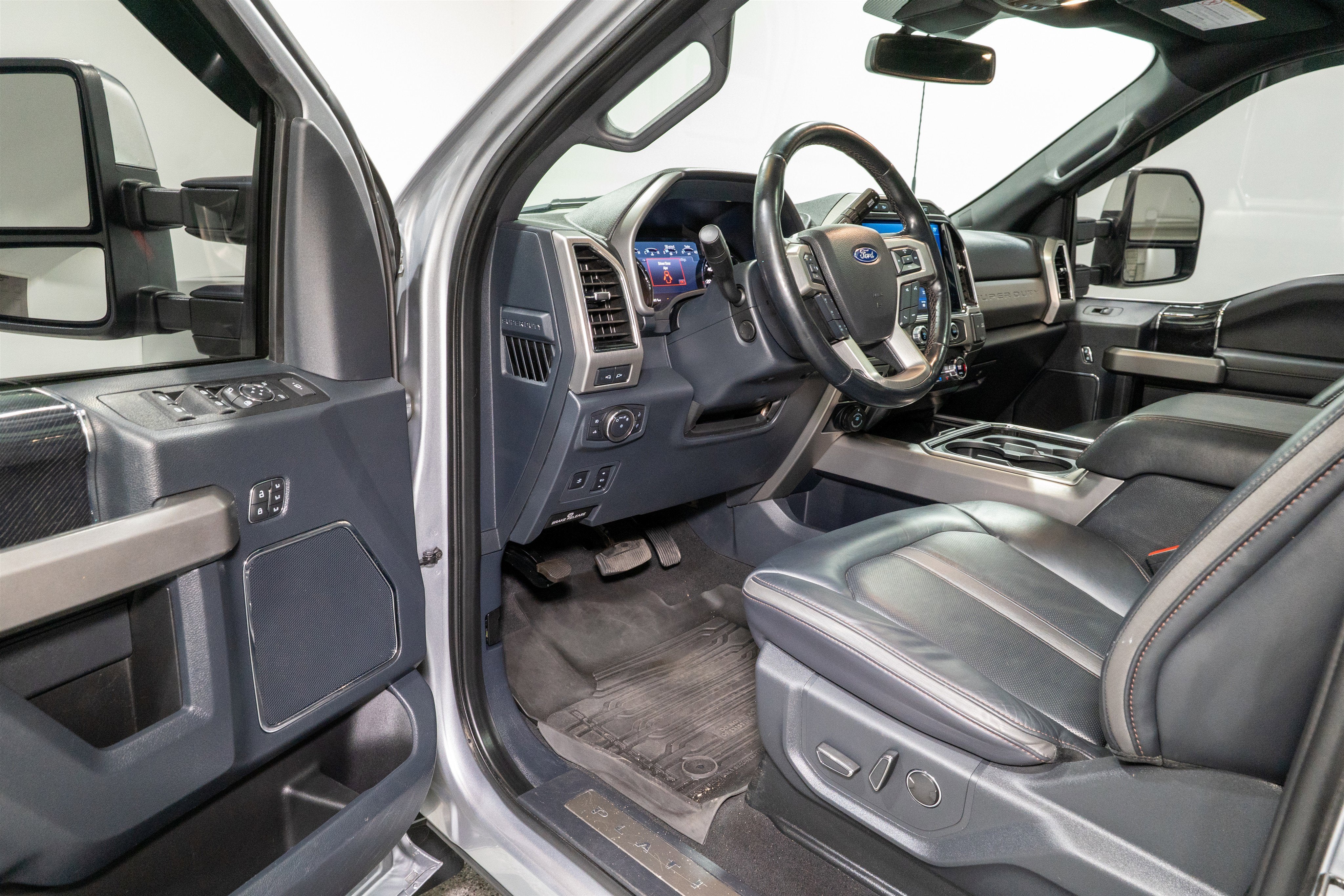 2022 Ford Super Duty F-250 SRW Platinum