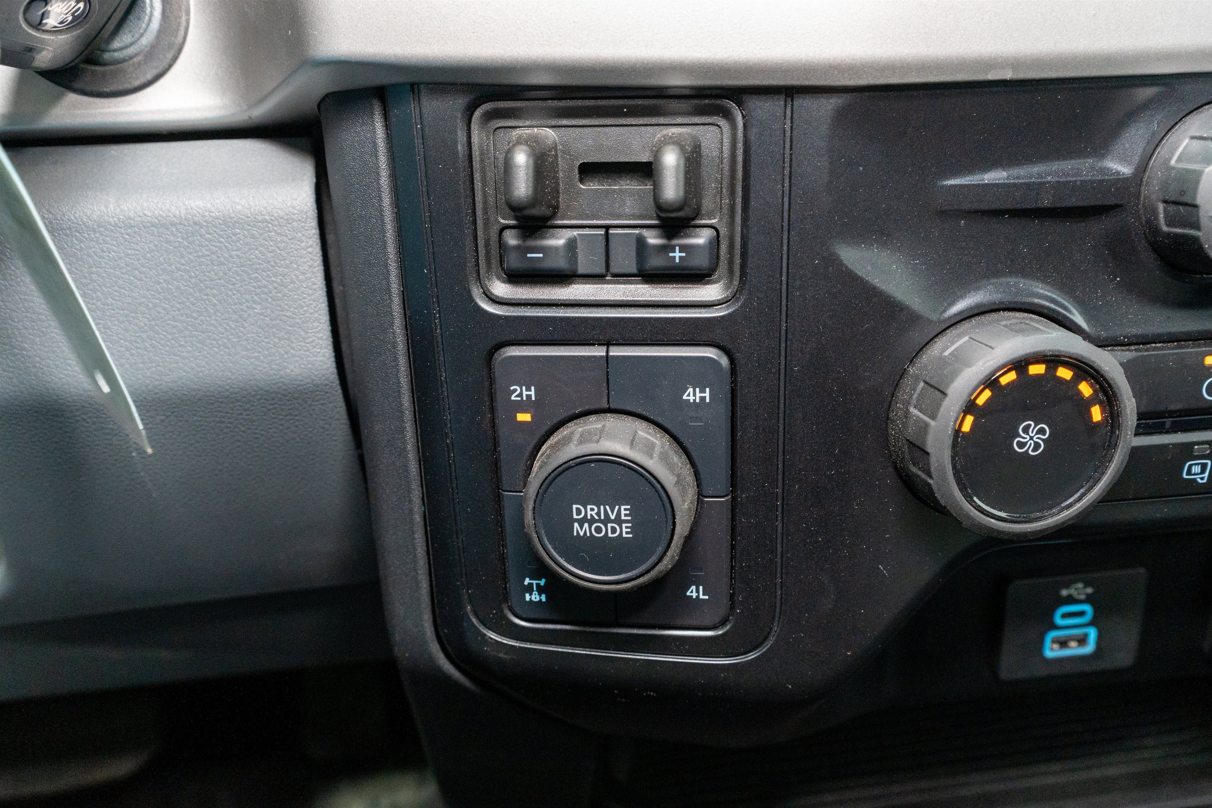 2025 Ford Super Duty F-250 SRW STX