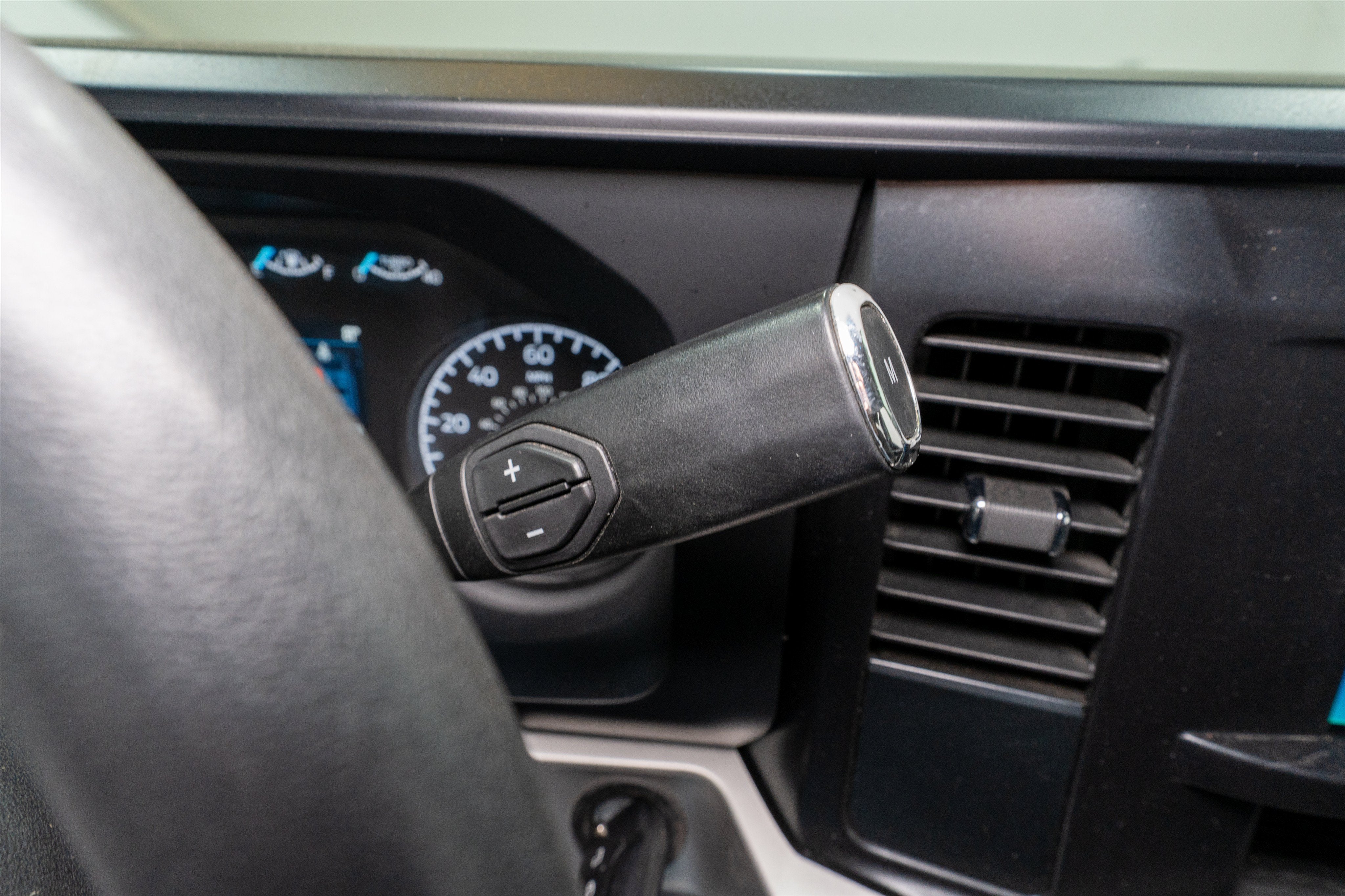 2025 Ford Super Duty F-250 SRW STX