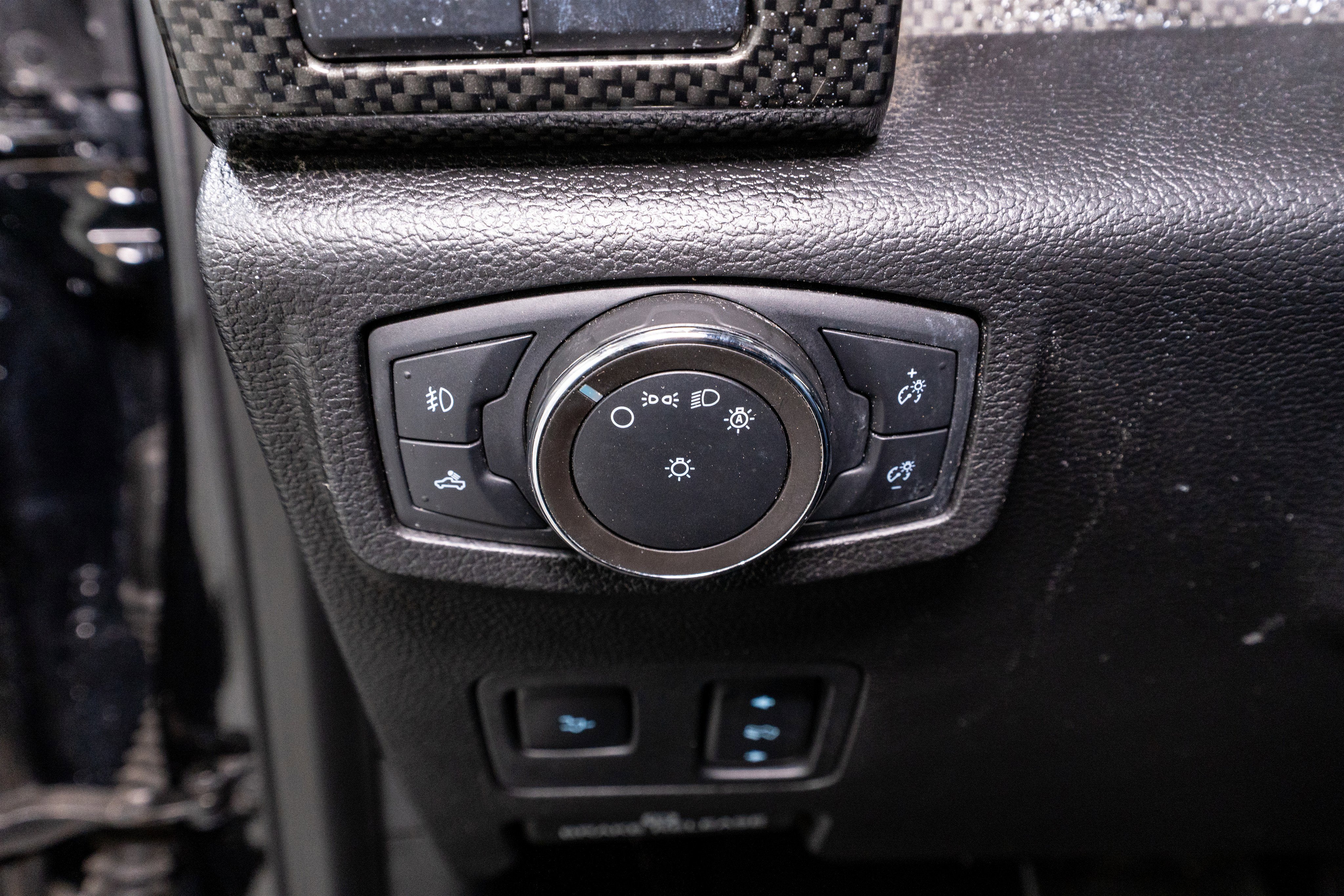 2020 Ford Super Duty F-250 SRW Black Ops