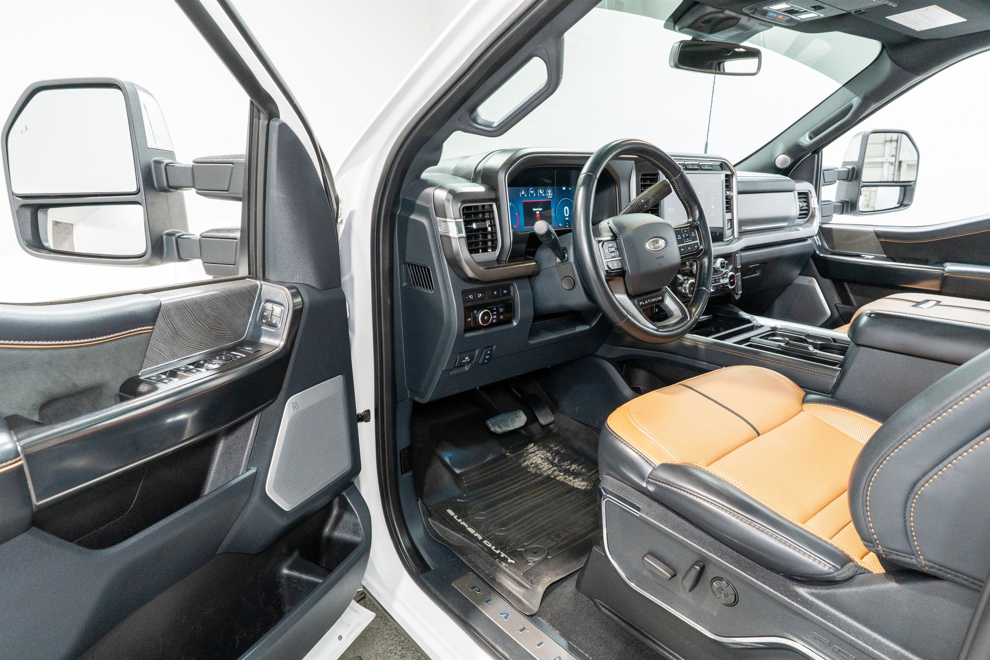2024 Ford Super Duty F-350 SRW Platinum